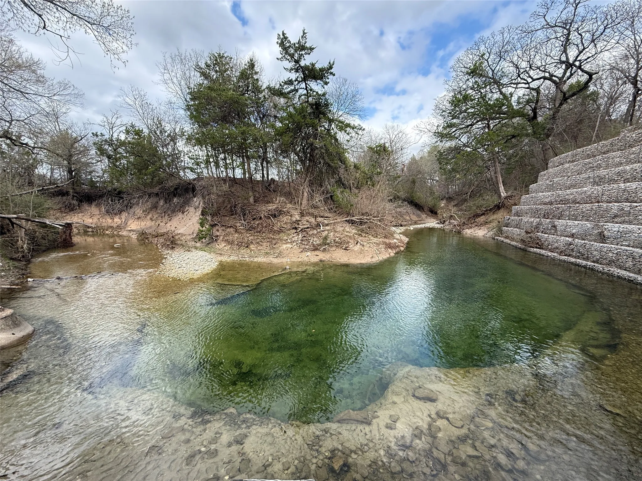 Single Family Residence For Sale in Dallas County , 1190 Whispering Oaks Drive, De Soto, Texas 75115, 3 Bedroom, 4 Bathroom, 2 Garage spaces, 3,437 Sqft, built in 1984, mls#21325712, Real Estate Agent in De Soto, Homes For Sale in Dallas county, Homes For Sale in De Soto, Realtor in De Soto Texas, Real Estate Brokerage Independent Realty Texas, Luminita Cordes Realtor