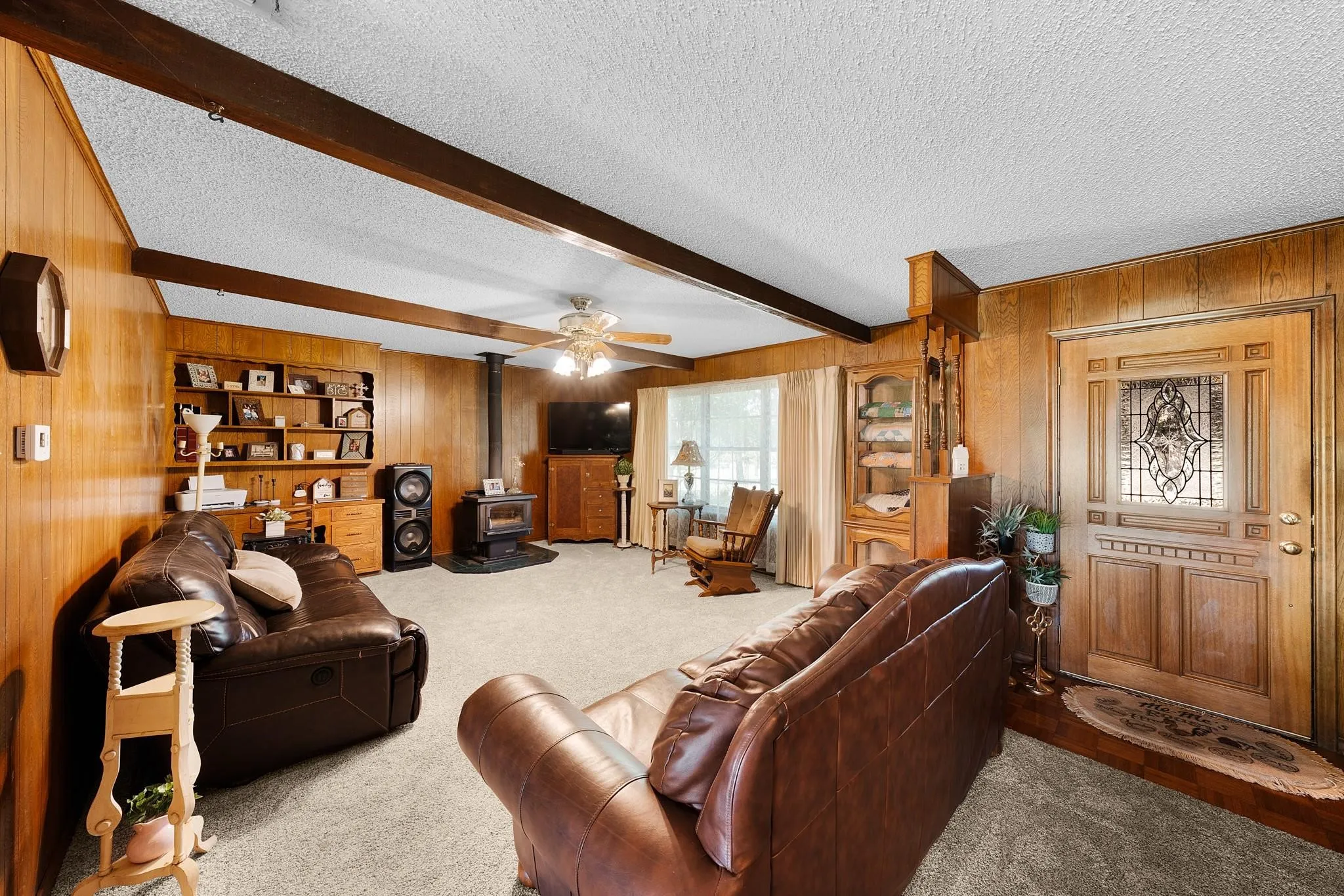 Farm For Sale in Hunt County , 2341 FM 2649, Lone Oak, Texas 75453, 3 Bedroom, 2 Bathroom, 2 Garage spaces, 1,556 Sqft, built in 1970, mls#21342891, Real Estate Agent in Lone Oak, Homes For Sale in Hunt county, Homes For Sale in Lone Oak, Realtor in Lone Oak Texas, Real Estate Brokerage Independent Realty Texas, Luminita Cordes Realtor