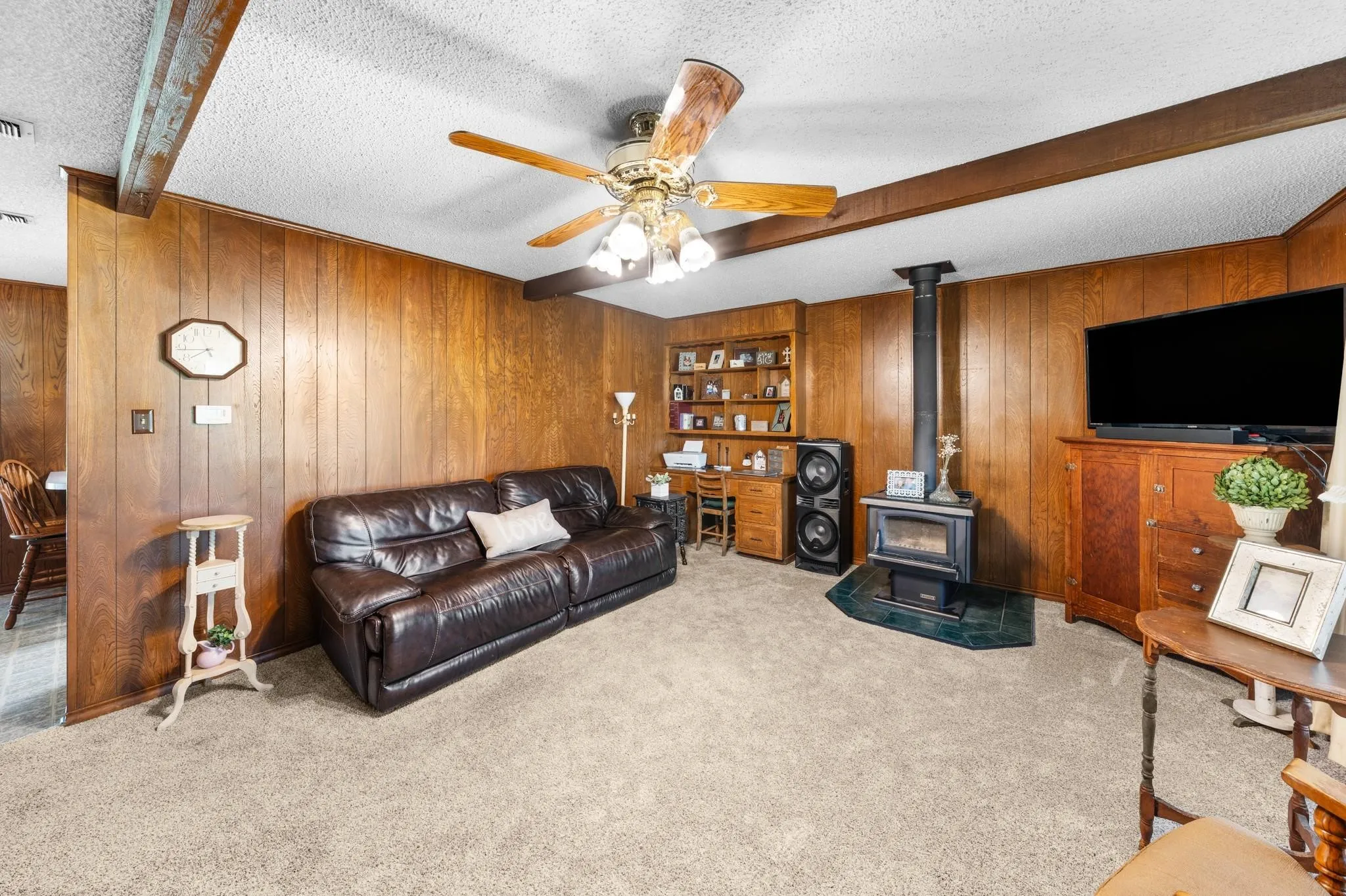 Farm For Sale in Hunt County , 2341 FM 2649, Lone Oak, Texas 75453, 3 Bedroom, 2 Bathroom, 2 Garage spaces, 1,556 Sqft, built in 1970, mls#21342891, Real Estate Agent in Lone Oak, Homes For Sale in Hunt county, Homes For Sale in Lone Oak, Realtor in Lone Oak Texas, Real Estate Brokerage Independent Realty Texas, Luminita Cordes Realtor