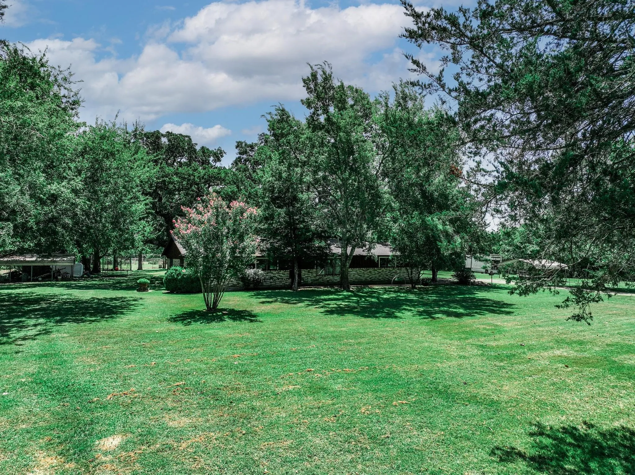 Farm For Sale in Hunt County , 2341 FM 2649, Lone Oak, Texas 75453, 3 Bedroom, 2 Bathroom, 2 Garage spaces, 1,556 Sqft, built in 1970, mls#21342891, Real Estate Agent in Lone Oak, Homes For Sale in Hunt county, Homes For Sale in Lone Oak, Realtor in Lone Oak Texas, Real Estate Brokerage Independent Realty Texas, Luminita Cordes Realtor