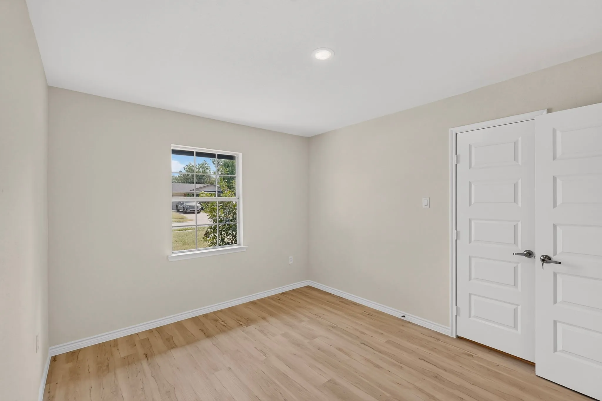 Single Family Residence For Sale in Dallas County , 4911 Sandra Lynn Drive, Mesquite, Texas 75150, 4 Bedroom, 2 Bathroom, Garage spaces, 1,416 Sqft, built in 1960, mls#21351351, Real Estate Agent in Mesquite, Homes For Sale in Dallas county, Homes For Sale in Mesquite, Realtor in Mesquite Texas, Real Estate Brokerage Independent Realty Texas, Luminita Cordes Realtor