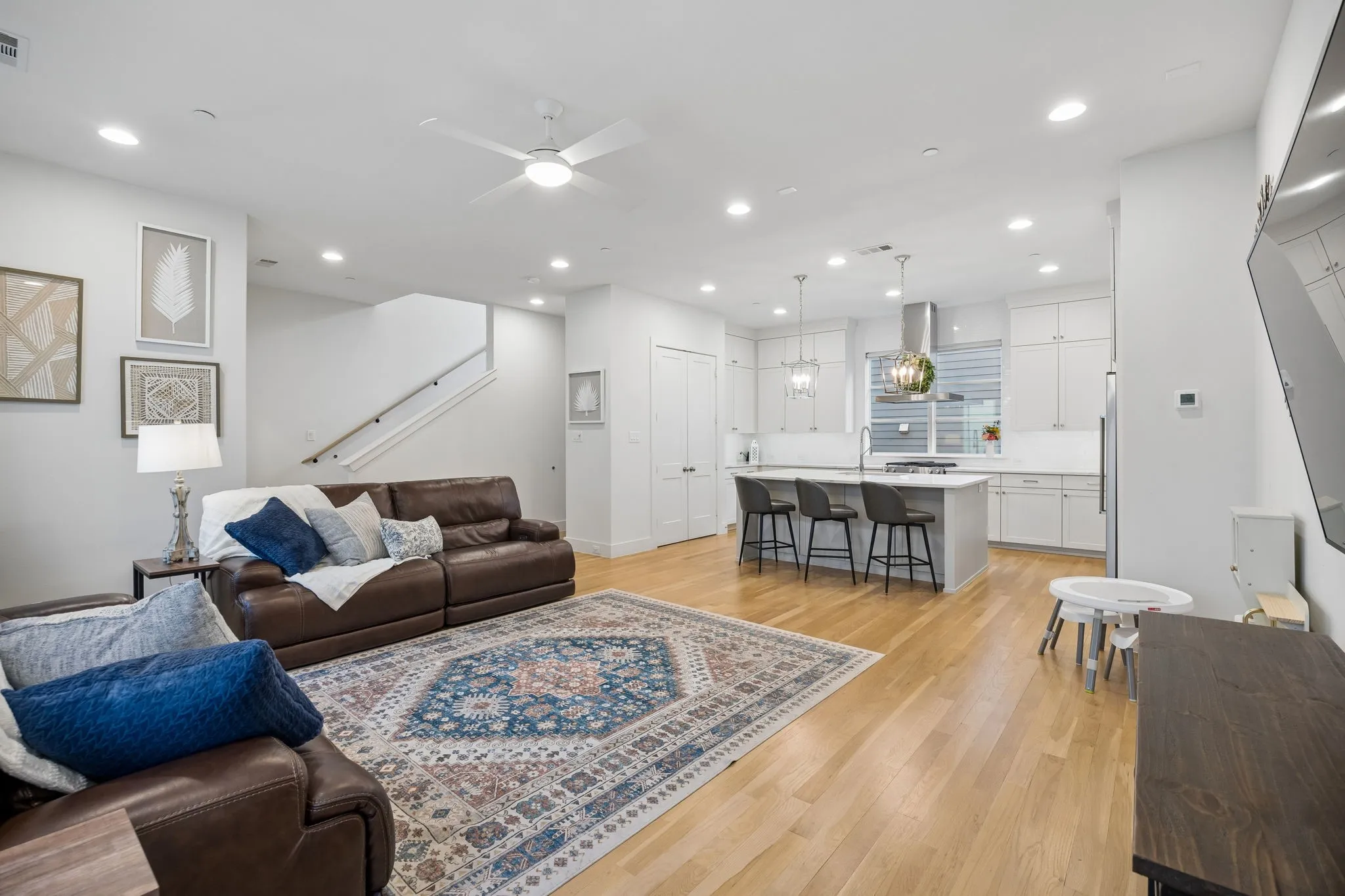 Condominium For Rent in Dallas County , 2715 Kimsey Drive 102, Dallas, Texas 75235, 2 Bedrooms, 3 Bathrooms, 2 Garage spaces, 1,888 Sqft, built in 2020, Price $4,500, mls#21335927, Real Estate Agent in Dallas, Homes For Rent in Dallas county, Homes For Rent in Dallas, Realtor in Dallas Texas, Real Estate Brokerage Independent Realty Texas, Luminita Cordes Realtor