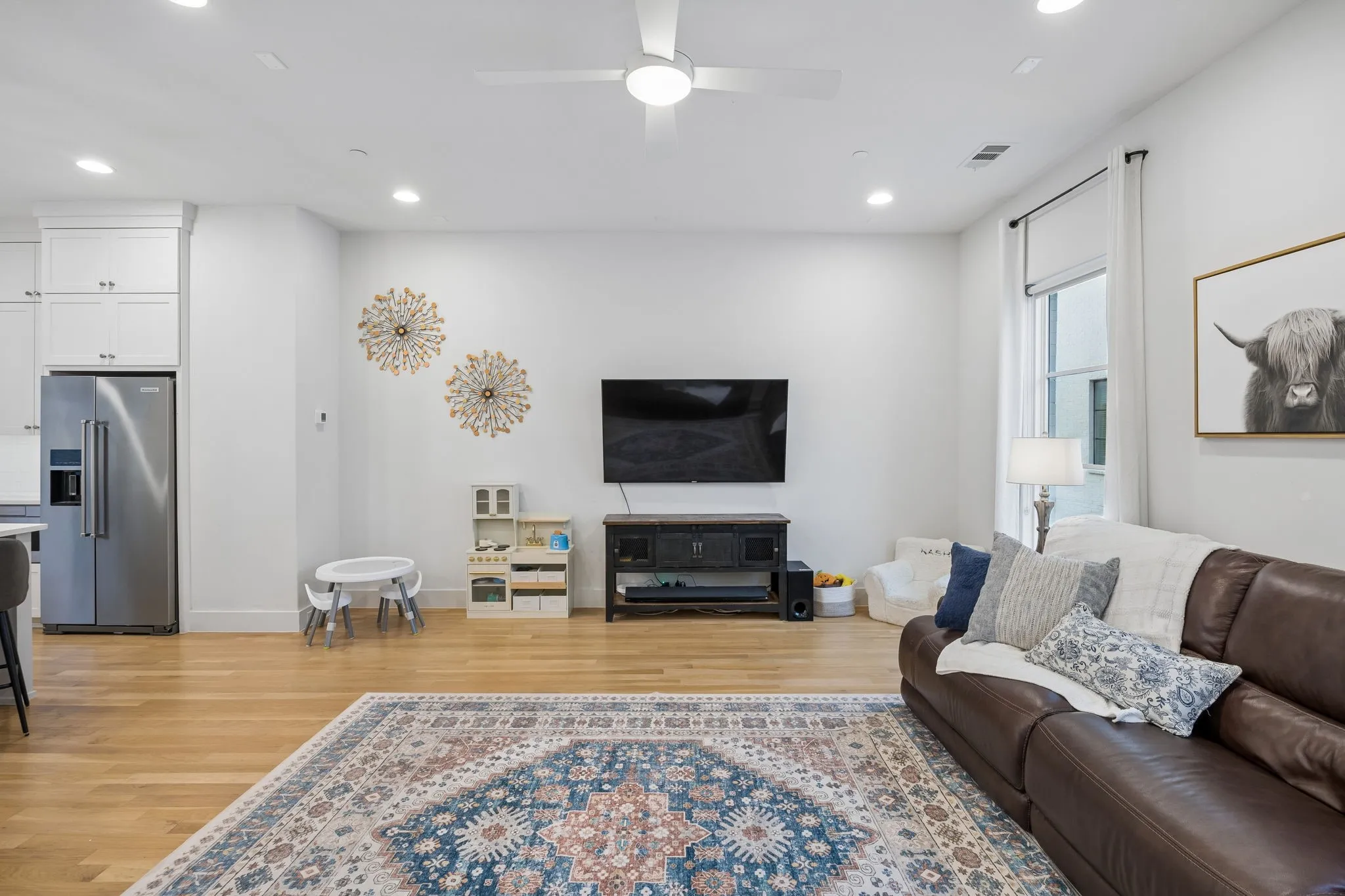 Condominium For Rent in Dallas County , 2715 Kimsey Drive 102, Dallas, Texas 75235, 2 Bedrooms, 3 Bathrooms, 2 Garage spaces, 1,888 Sqft, built in 2020, Price $4,500, mls#21335927, Real Estate Agent in Dallas, Homes For Rent in Dallas county, Homes For Rent in Dallas, Realtor in Dallas Texas, Real Estate Brokerage Independent Realty Texas, Luminita Cordes Realtor