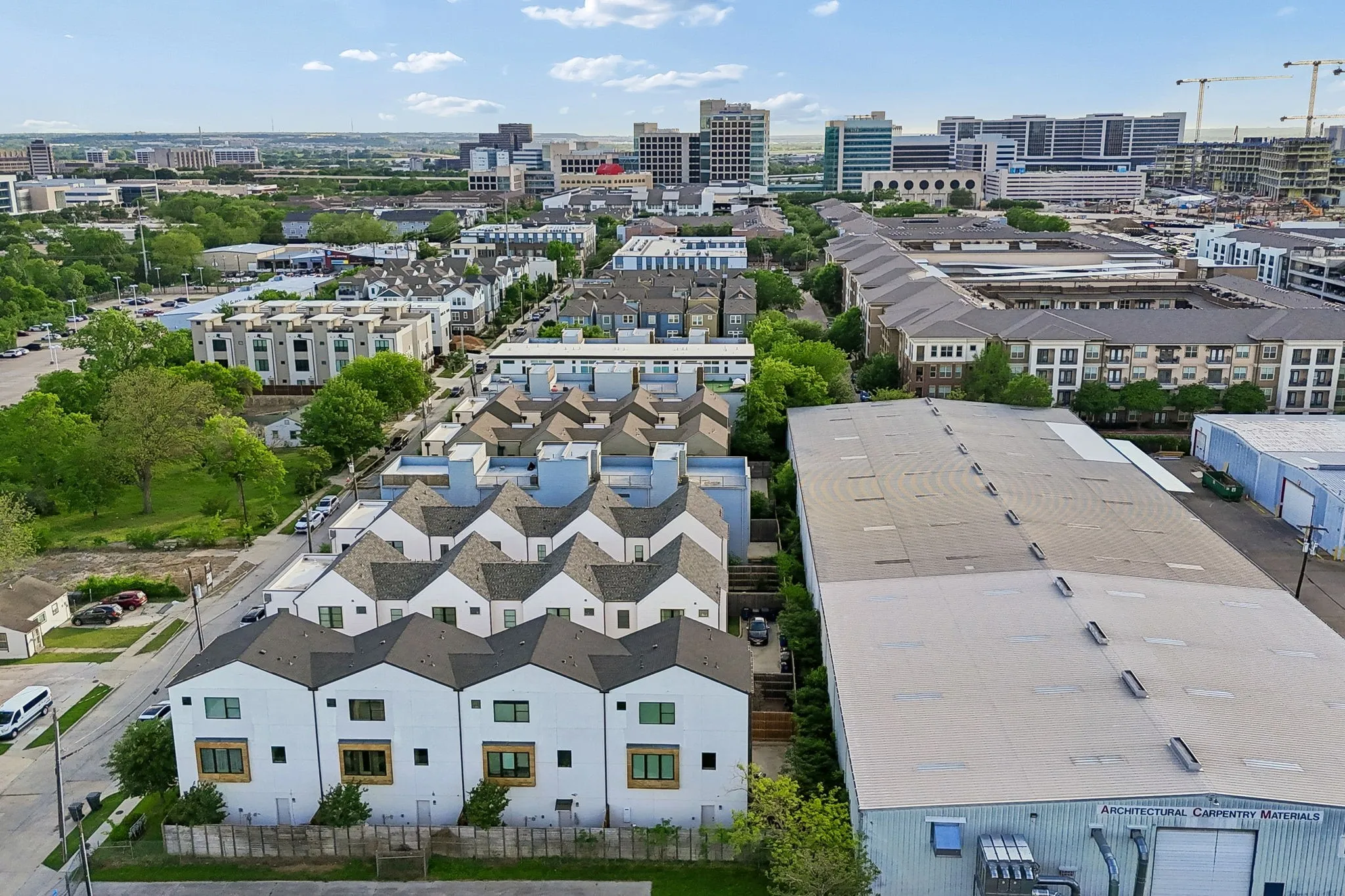 Condominium For Rent in Dallas County , 2715 Kimsey Drive 102, Dallas, Texas 75235, 2 Bedrooms, 3 Bathrooms, 2 Garage spaces, 1,888 Sqft, built in 2020, Price $4,500, mls#21335927, Real Estate Agent in Dallas, Homes For Rent in Dallas county, Homes For Rent in Dallas, Realtor in Dallas Texas, Real Estate Brokerage Independent Realty Texas, Luminita Cordes Realtor