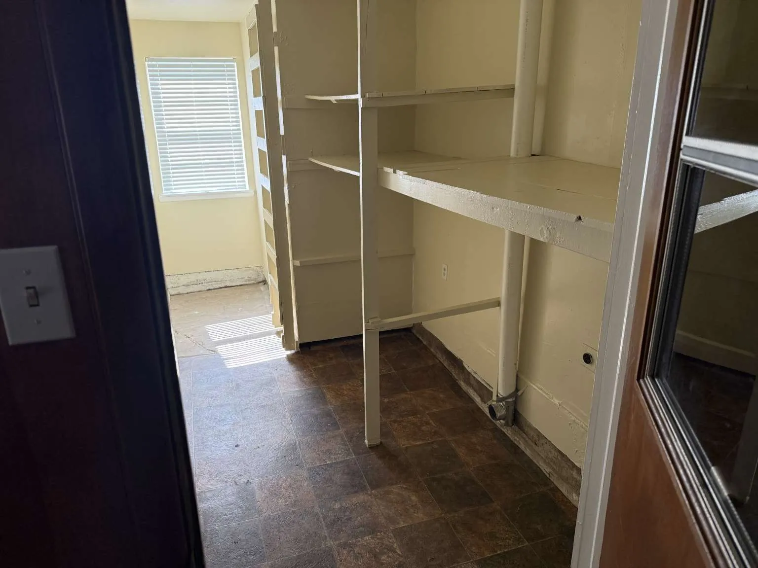 Single Family Residence For Sale in Collin County , 1706 E 15th Street, Plano, Texas 75074, 3 Bedroom, 2 Bathroom, Garage spaces, 1,900 Sqft, built in 1960, mls#21352989, Real Estate Agent in Plano, Homes For Sale in Collin county, Homes For Sale in Plano, Realtor in Plano Texas, Real Estate Brokerage Independent Realty Texas, Luminita Cordes Realtor