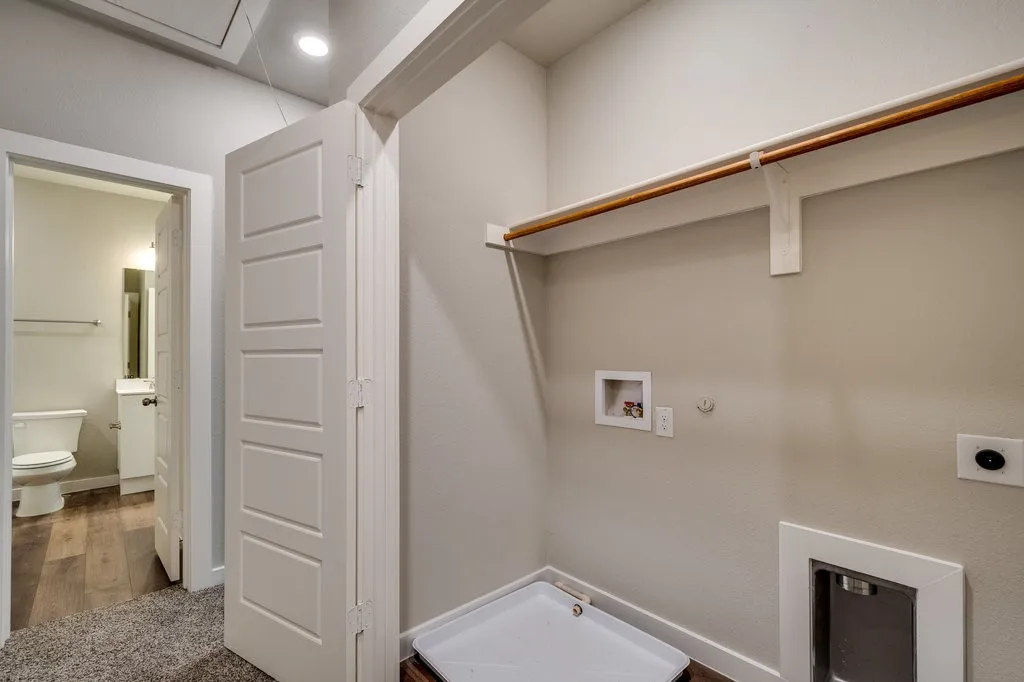 Apartment For Rent in Ellis County , 635 Harvest Moon Drive, Venus, Texas 76084, 2 Bedroom, 2 Bathroom, 1 Garage spaces, 1,134 Sqft, built in 2022, mls#21352993, Real Estate Agent in Venus, Homes For Rent in Ellis county, Homes For Rent in Venus, Realtor in Venus Texas, Real Estate Brokerage Independent Realty Texas, Luminita Cordes Realtor