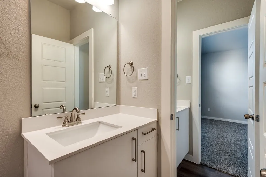 Apartment For Rent in Ellis County , 635 Harvest Moon Drive, Venus, Texas 76084, 2 Bedroom, 2 Bathroom, 1 Garage spaces, 1,134 Sqft, built in 2022, mls#21352993, Real Estate Agent in Venus, Homes For Rent in Ellis county, Homes For Rent in Venus, Realtor in Venus Texas, Real Estate Brokerage Independent Realty Texas, Luminita Cordes Realtor