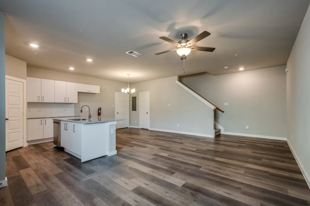 Apartment For Rent in Ellis County , 635 Harvest Moon Drive, Venus, Texas 76084, 2 Bedroom, 2 Bathroom, 1 Garage spaces, 1,134 Sqft, built in 2022, mls#21352993, Real Estate Agent in Venus, Homes For Rent in Ellis county, Homes For Rent in Venus, Realtor in Venus Texas, Real Estate Brokerage Independent Realty Texas, Luminita Cordes Realtor