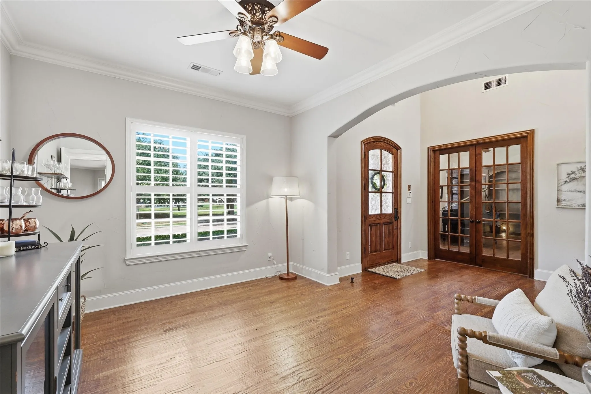 Single Family Residence For Sale in Denton County , 1137 King Mark Drive, Lewisville, Texas 75056, 5 Bedroom, 5 Bathroom, 3 Garage spaces, 4,655 Sqft, built in 2005, mls#21350673, Real Estate Agent in Lewisville, Homes For Sale in Denton county, Homes For Sale in Lewisville, Realtor in Lewisville Texas, Real Estate Brokerage Independent Realty Texas, Luminita Cordes Realtor