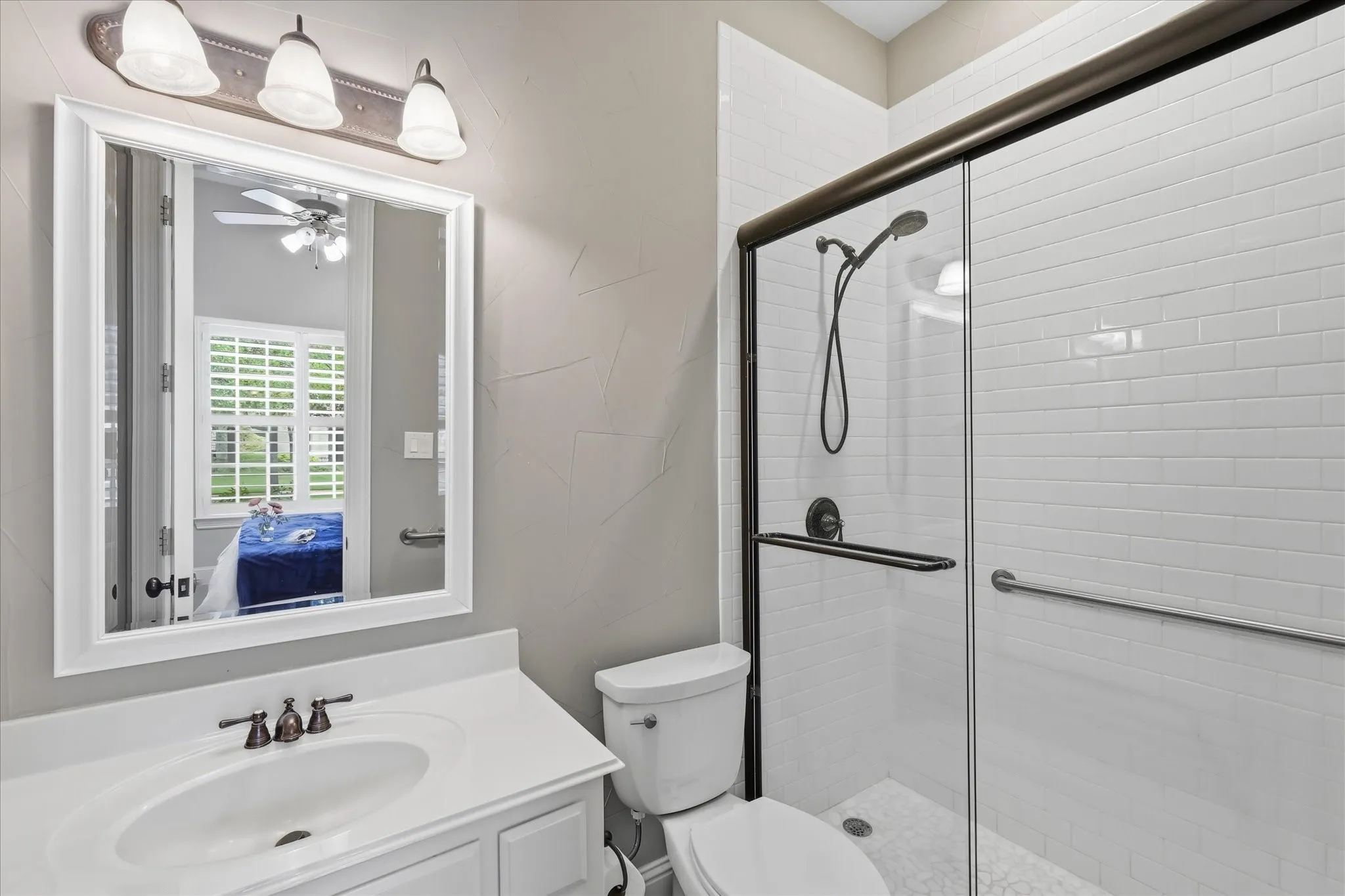 Single Family Residence For Sale in Denton County , 1137 King Mark Drive, Lewisville, Texas 75056, 5 Bedroom, 5 Bathroom, 3 Garage spaces, 4,655 Sqft, built in 2005, mls#21350673, Real Estate Agent in Lewisville, Homes For Sale in Denton county, Homes For Sale in Lewisville, Realtor in Lewisville Texas, Real Estate Brokerage Independent Realty Texas, Luminita Cordes Realtor