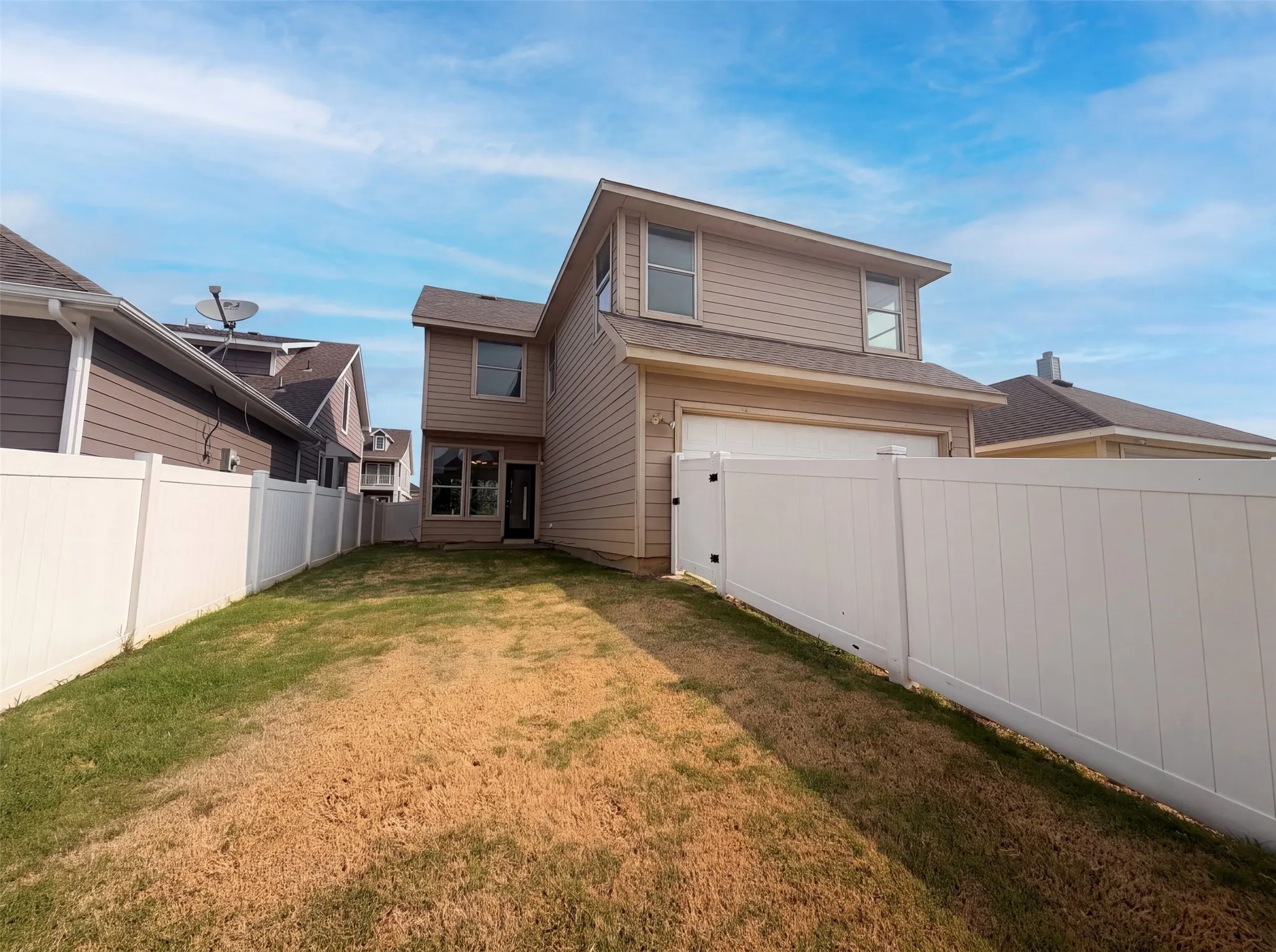 Single Family Residence For Sale in Denton County , 10312 Franklin Drive, Providence Village, Texas 76227, 4 Bedroom, 3 Bathroom, 2 Garage spaces, 2,010 Sqft, built in 2005, mls#21353005, Real Estate Agent in Providence Village, Homes For Sale in Denton county, Homes For Sale in Providence Village, Realtor in Providence Village Texas, Real Estate Brokerage Independent Realty Texas, Luminita Cordes Realtor