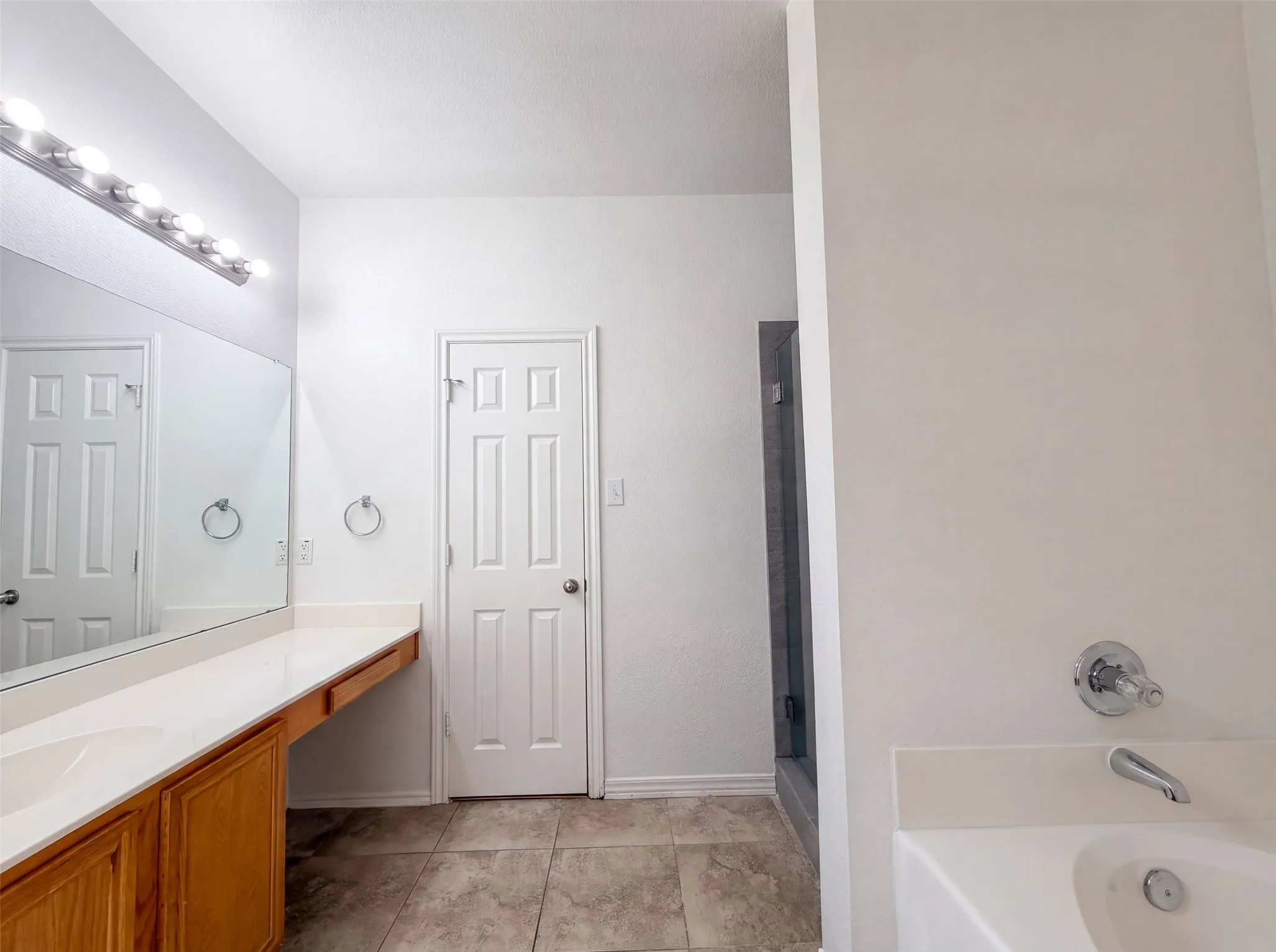 Single Family Residence For Sale in Denton County , 10312 Franklin Drive, Providence Village, Texas 76227, 4 Bedroom, 3 Bathroom, 2 Garage spaces, 2,010 Sqft, built in 2005, mls#21353005, Real Estate Agent in Providence Village, Homes For Sale in Denton county, Homes For Sale in Providence Village, Realtor in Providence Village Texas, Real Estate Brokerage Independent Realty Texas, Luminita Cordes Realtor