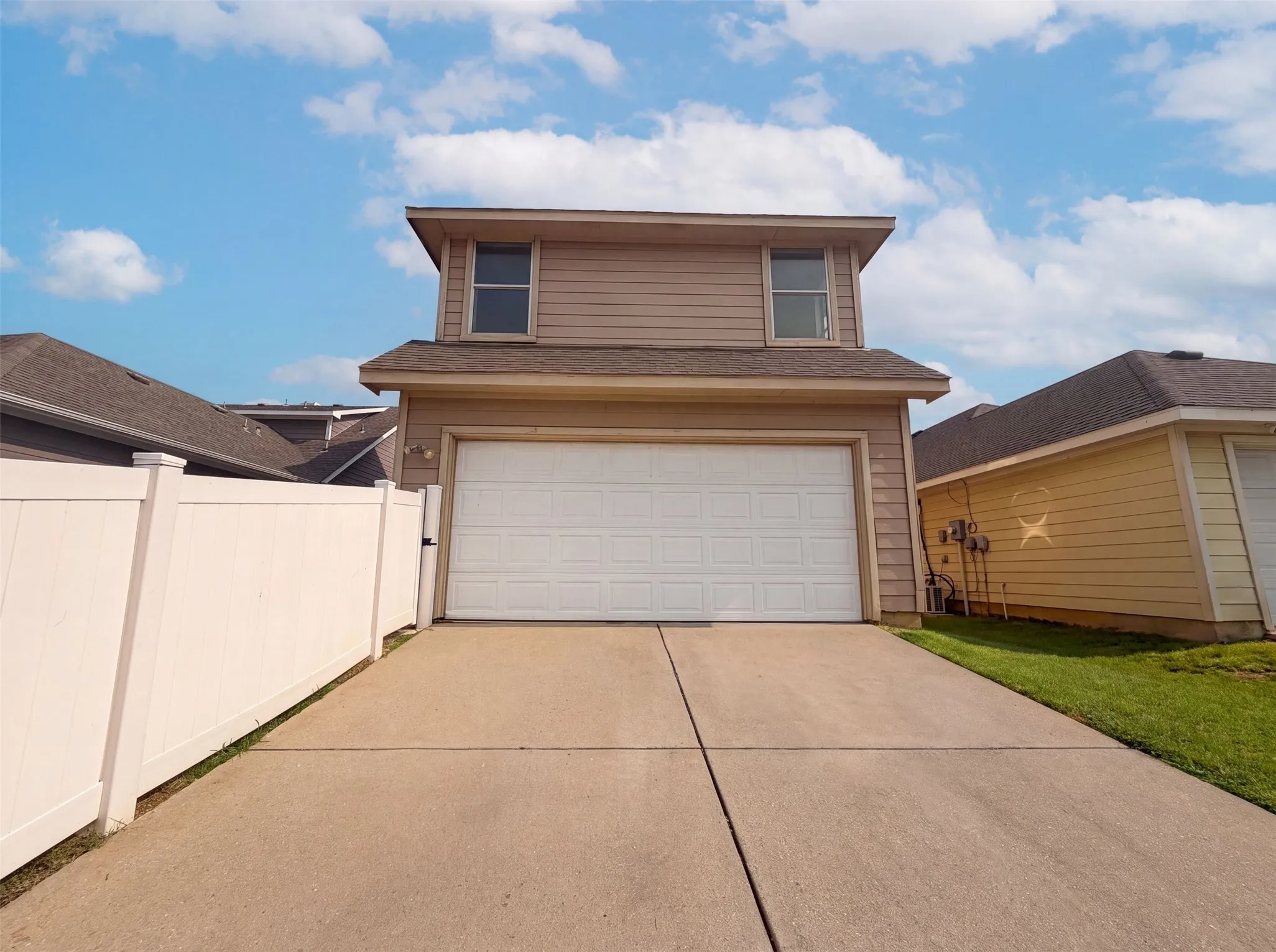 Single Family Residence For Sale in Denton County , 10312 Franklin Drive, Providence Village, Texas 76227, 4 Bedroom, 3 Bathroom, 2 Garage spaces, 2,010 Sqft, built in 2005, mls#21353005, Real Estate Agent in Providence Village, Homes For Sale in Denton county, Homes For Sale in Providence Village, Realtor in Providence Village Texas, Real Estate Brokerage Independent Realty Texas, Luminita Cordes Realtor