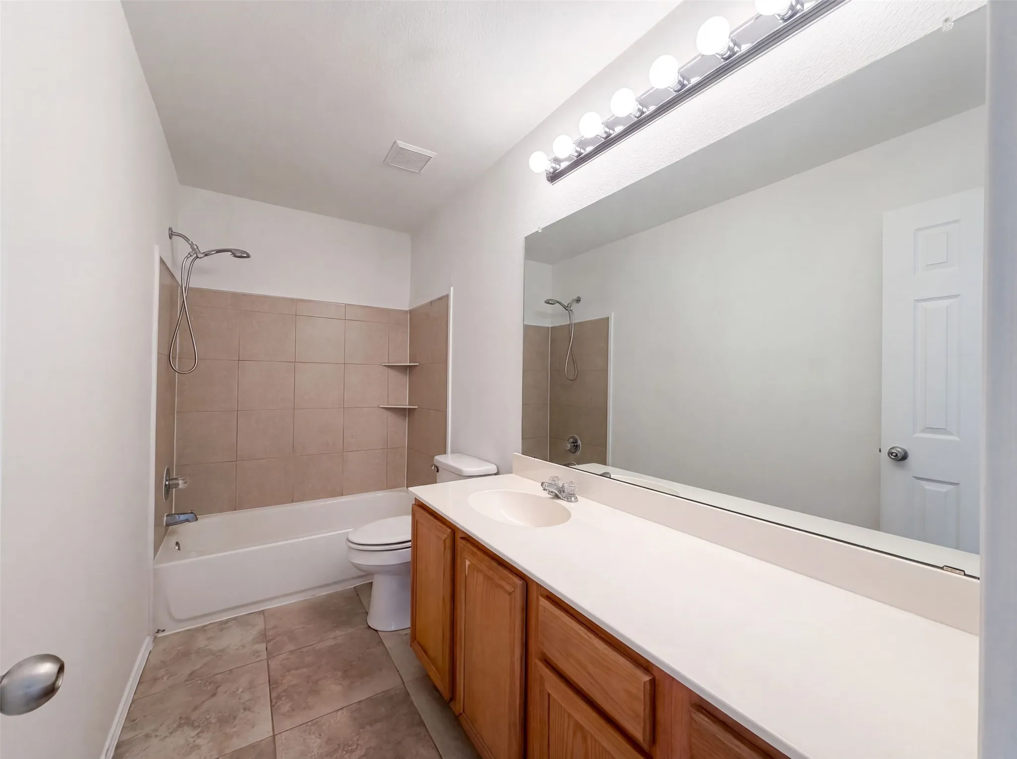 Single Family Residence For Sale in Denton County , 10312 Franklin Drive, Providence Village, Texas 76227, 4 Bedroom, 3 Bathroom, 2 Garage spaces, 2,010 Sqft, built in 2005, mls#21353005, Real Estate Agent in Providence Village, Homes For Sale in Denton county, Homes For Sale in Providence Village, Realtor in Providence Village Texas, Real Estate Brokerage Independent Realty Texas, Luminita Cordes Realtor