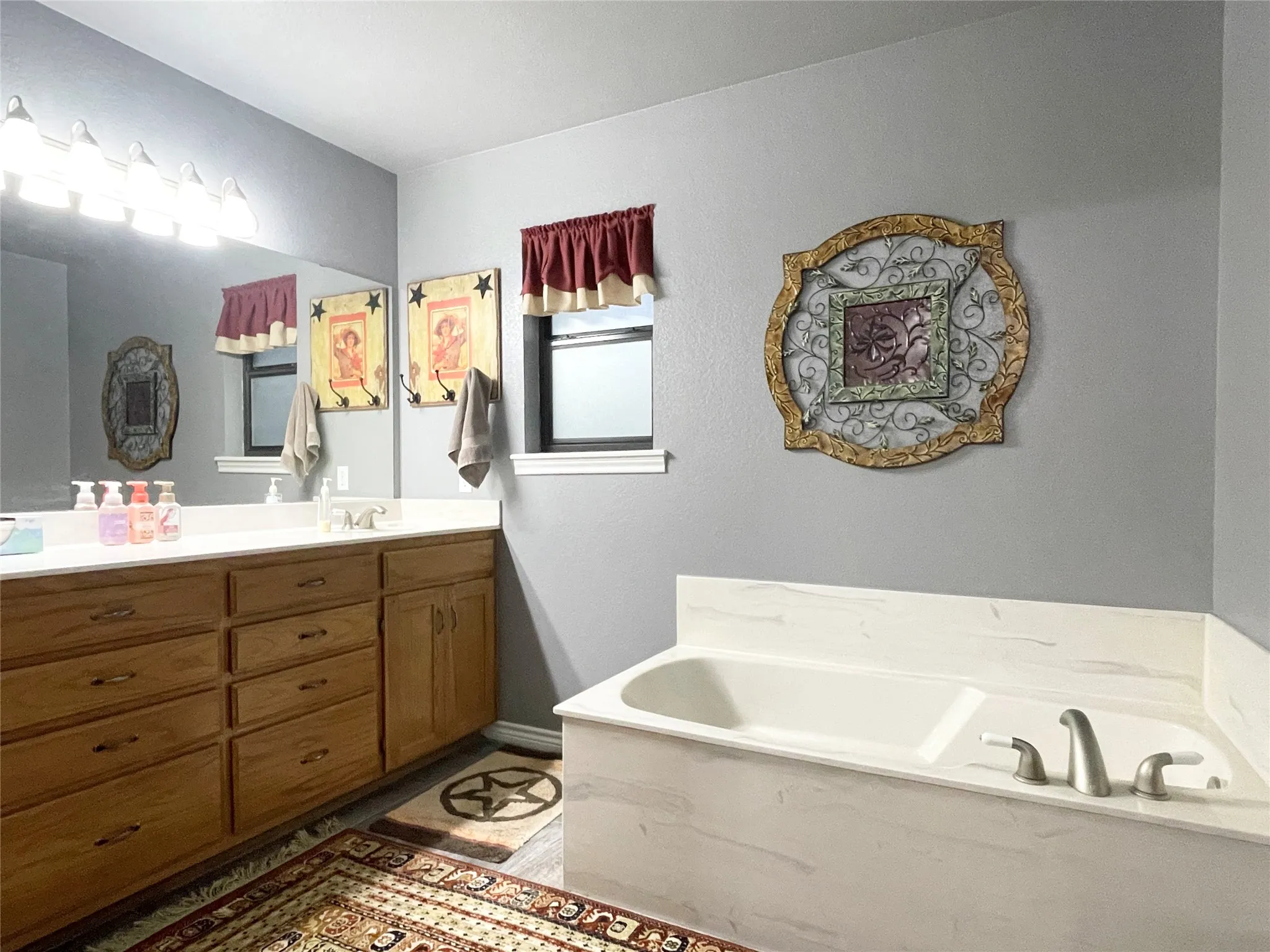 Single Family Residence For Sale in Erath County , 634 Maplewood Drive, Stephenville, Texas 76401, 3 Bedroom, 2 Bathroom, 2 Garage spaces, 1,689 Sqft, built in 2001, mls#21347895, Real Estate Agent in Stephenville, Homes For Sale in Erath county, Homes For Sale in Stephenville, Realtor in Stephenville Texas, Real Estate Brokerage Independent Realty Texas, Luminita Cordes Realtor
