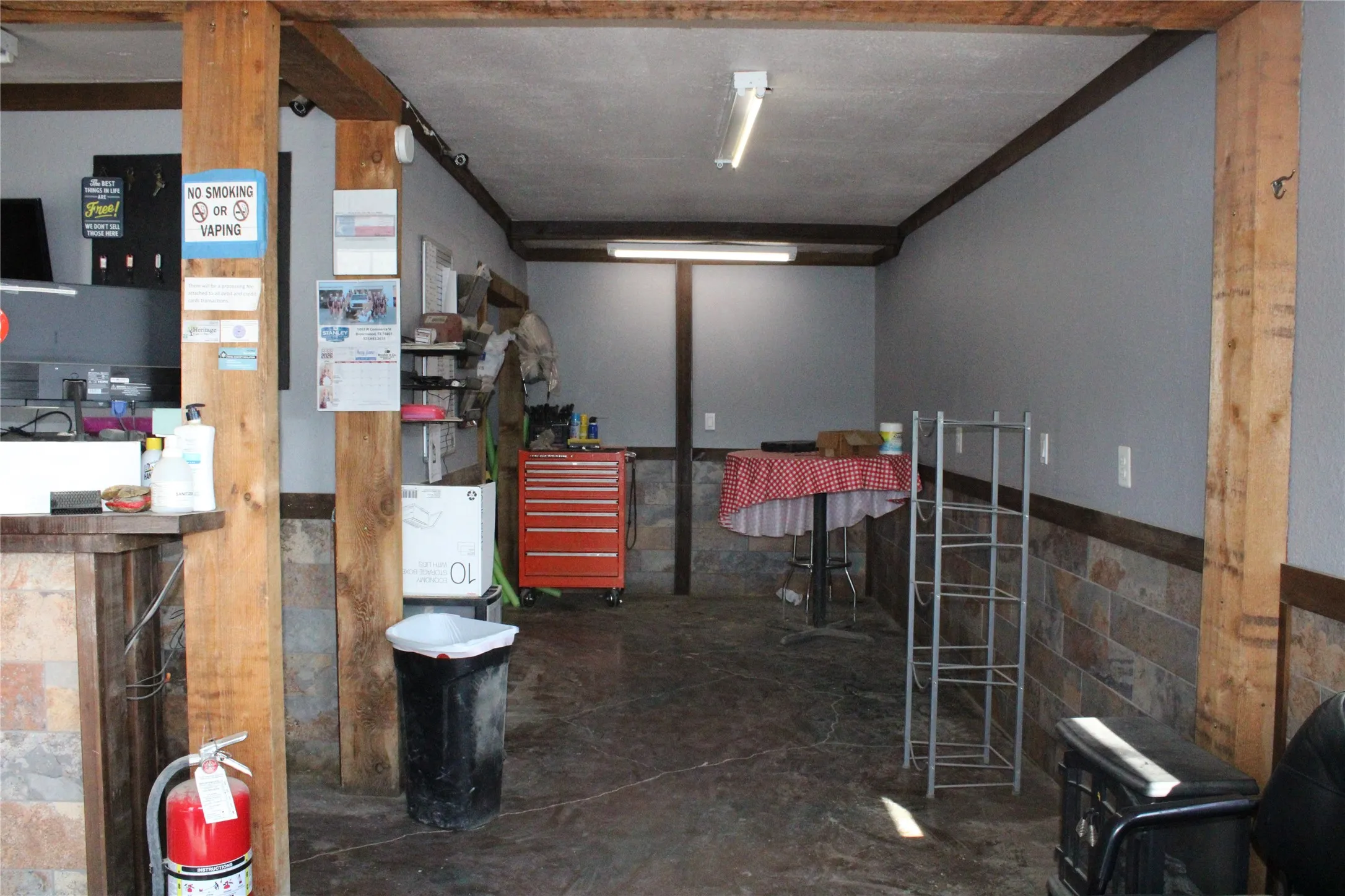 Business For Rent in Brown County , 1100 RIVERSIDE, Brownwood, Texas 76801, 0, 0, Garage spaces, 3,000 Sqft, built in 0, Price $5,500, mls#21352304, Real Estate Agent in Brownwood, Homes For Rent in Brown county, Homes For Rent in Brownwood, Realtor in Brownwood Texas, Real Estate Brokerage Independent Realty Texas, Luminita Cordes Realtor