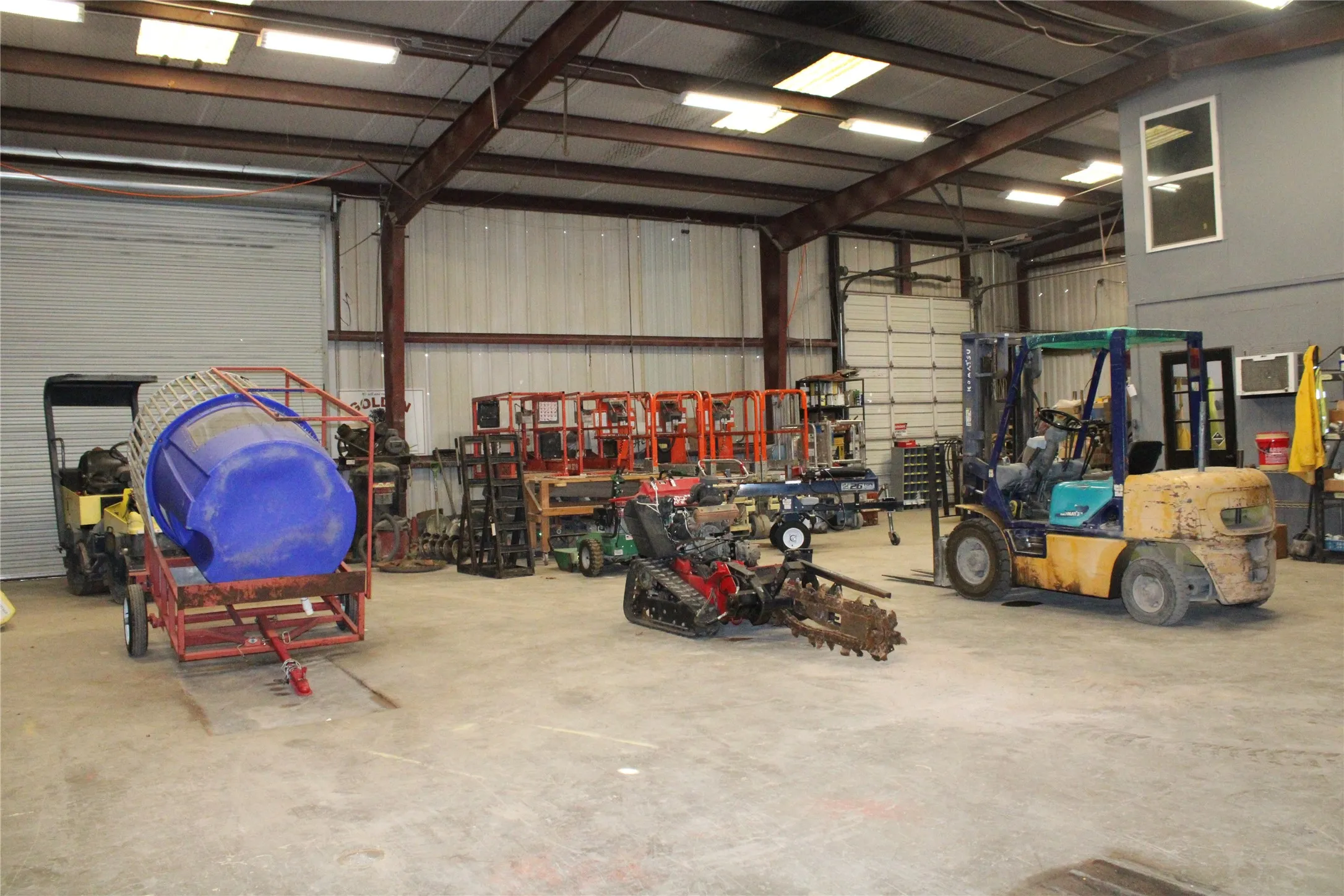 Business For Rent in Brown County , 1100 RIVERSIDE, Brownwood, Texas 76801, 0, 0, Garage spaces, 3,000 Sqft, built in 0, Price $5,500, mls#21352304, Real Estate Agent in Brownwood, Homes For Rent in Brown county, Homes For Rent in Brownwood, Realtor in Brownwood Texas, Real Estate Brokerage Independent Realty Texas, Luminita Cordes Realtor
