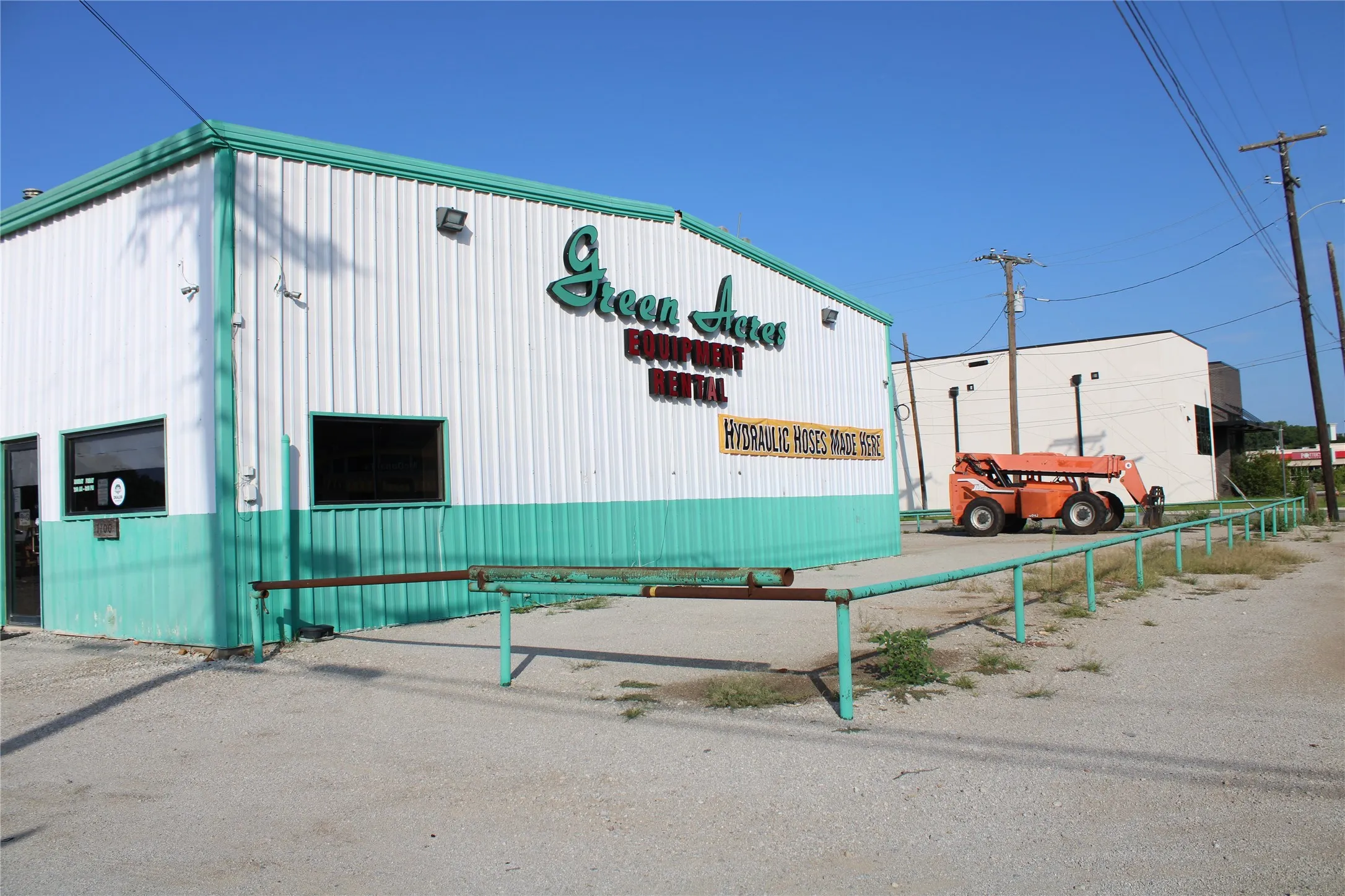 Business For Rent in Brown County , 1100 RIVERSIDE, Brownwood, Texas 76801, 0, 0, Garage spaces, 3,000 Sqft, built in 0, Price $5,500, mls#21352304, Real Estate Agent in Brownwood, Homes For Rent in Brown county, Homes For Rent in Brownwood, Realtor in Brownwood Texas, Real Estate Brokerage Independent Realty Texas, Luminita Cordes Realtor