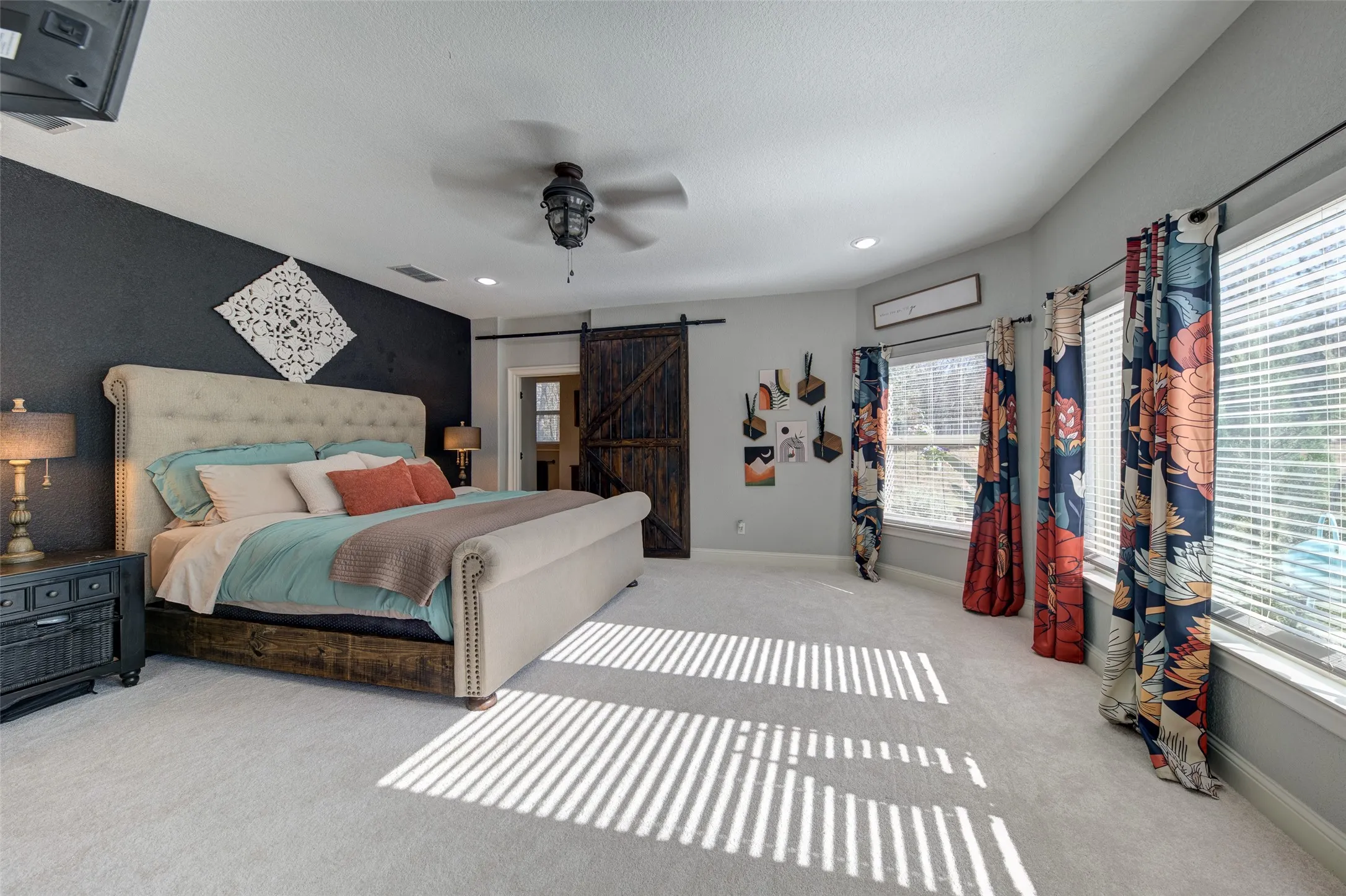 Farm For Sale in Wise County , 9199 Farm to Market 1810, Chico, Texas 76431, 6 Bedrooms, 6 Bathrooms, 5 Garage spaces, 7,140 Sqft, built in 2016, Price $1,920,000, mls#21352441, Real Estate Agent in Chico, Homes For Sale in Wise county, Homes For Sale in Chico, Realtor in Chico Texas, Real Estate Brokerage Independent Realty Texas, Luminita Cordes Realtor