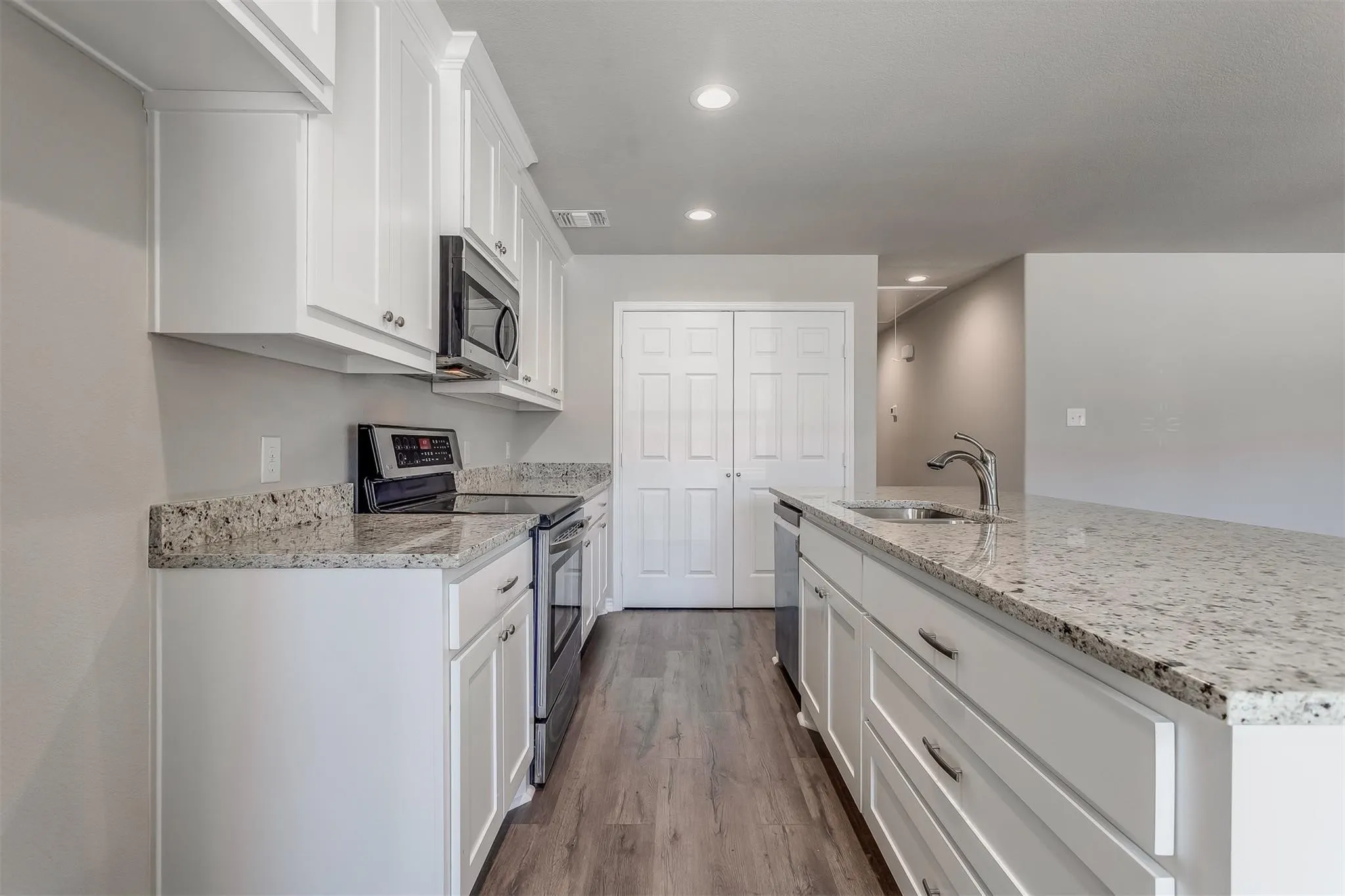 Quadruplex For Sale in Ellis County , 131-139 Houston Street, Italy, Texas 76651, 12 Bedroom, 8 Bathroom, Garage spaces, 5,000 Sqft, built in 2020, mls#21343744, Real Estate Agent in Italy, Homes For Sale in Ellis county, Homes For Sale in Italy, Realtor in Italy Texas, Real Estate Brokerage Independent Realty Texas, Luminita Cordes Realtor