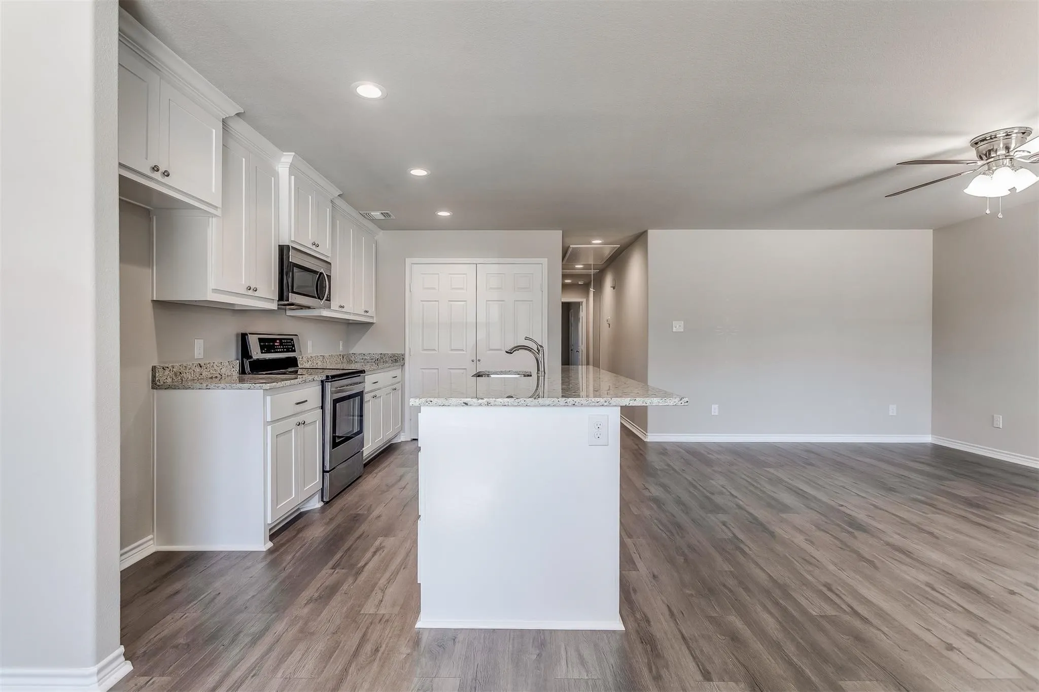 Quadruplex For Sale in Ellis County , 131-139 Houston Street, Italy, Texas 76651, 12 Bedroom, 8 Bathroom, Garage spaces, 5,000 Sqft, built in 2020, mls#21343744, Real Estate Agent in Italy, Homes For Sale in Ellis county, Homes For Sale in Italy, Realtor in Italy Texas, Real Estate Brokerage Independent Realty Texas, Luminita Cordes Realtor