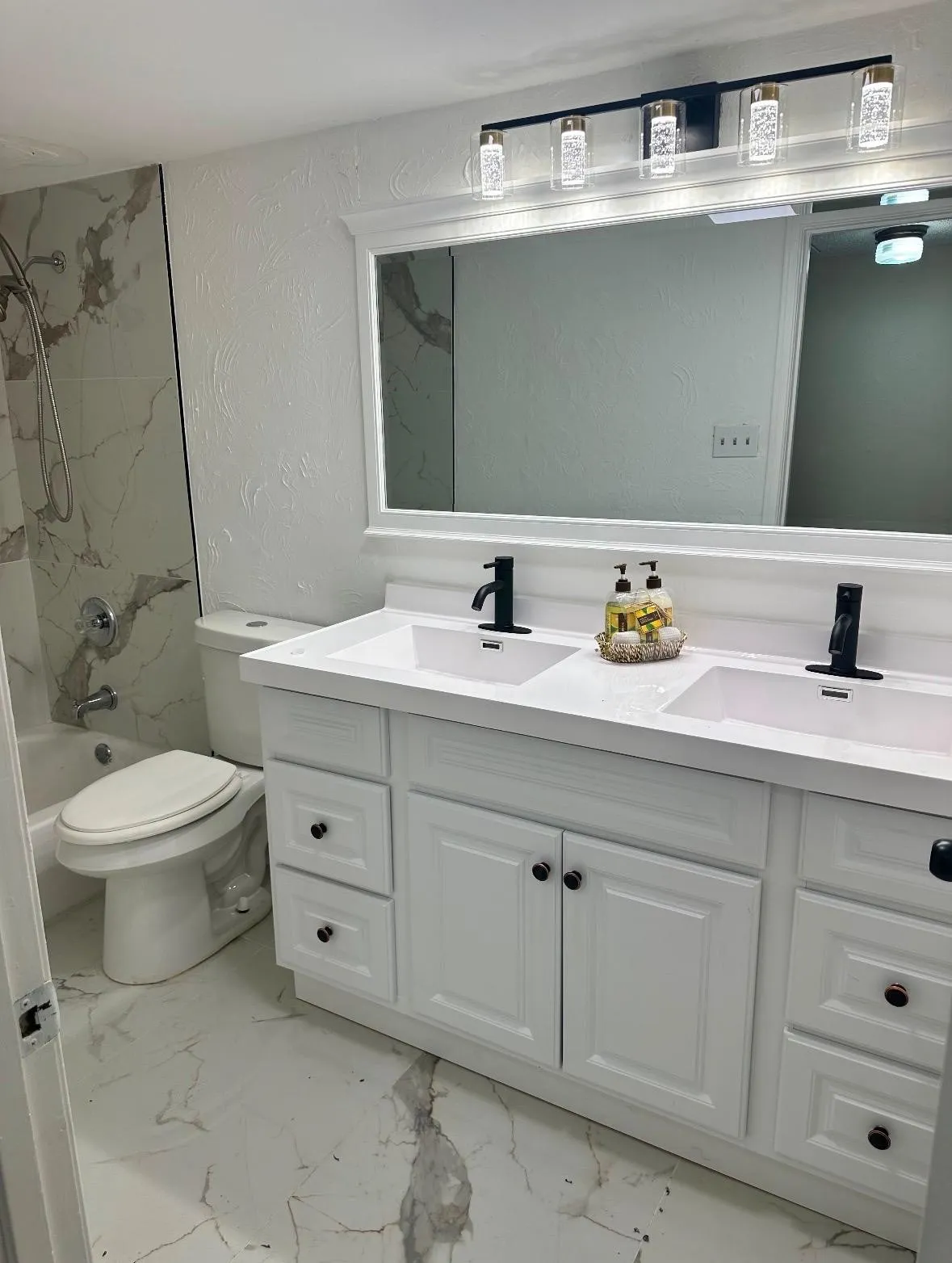 Condominium For Rent in Dallas County , 12921 Abrams Road 312, Dallas, Texas 75243, 2 Bedroom, 1 Bathroom, Garage spaces, 835 Sqft, built in 1980, mls#21353017, Real Estate Agent in Dallas, Homes For Rent in Dallas county, Homes For Rent in Dallas, Realtor in Dallas Texas, Real Estate Brokerage Independent Realty Texas, Luminita Cordes Realtor