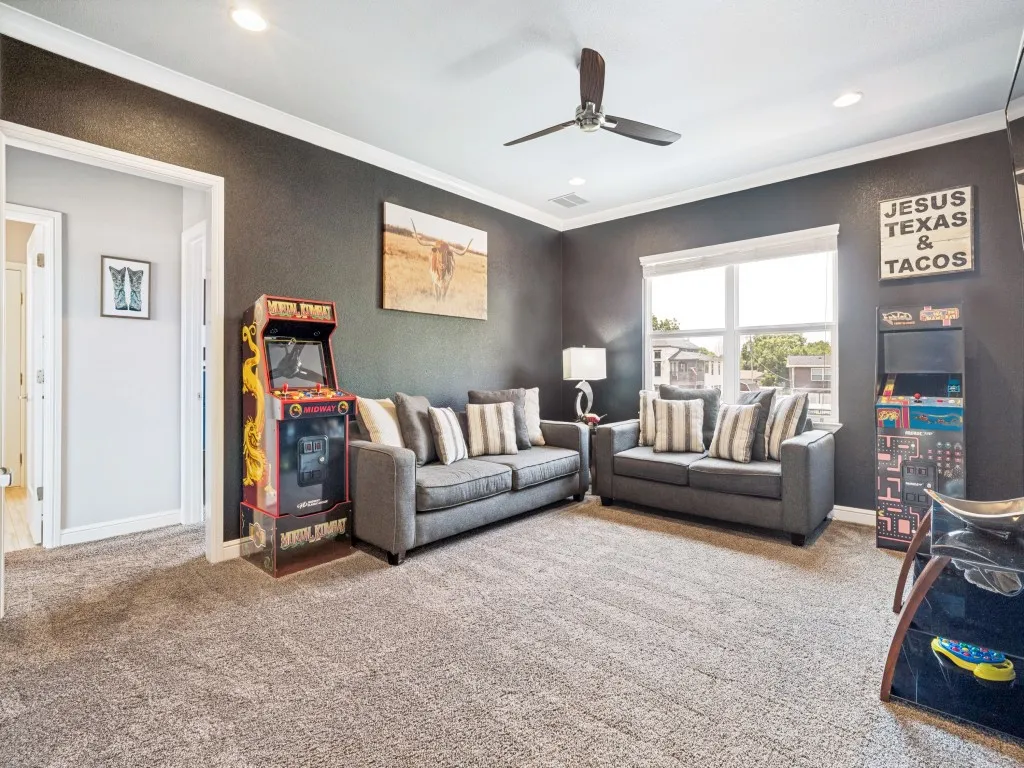 Single Family Residence For Sale in Hood County , 3416 Zanzibar Court, Granbury, Texas 76048, 3 Bedroom, 3 Bathroom, 4 Garage spaces, 2,670 Sqft, built in 2017, mls#21349132, Real Estate Agent in Granbury, Homes For Sale in Hood county, Homes For Sale in Granbury, Realtor in Granbury Texas, Real Estate Brokerage Independent Realty Texas, Luminita Cordes Realtor
