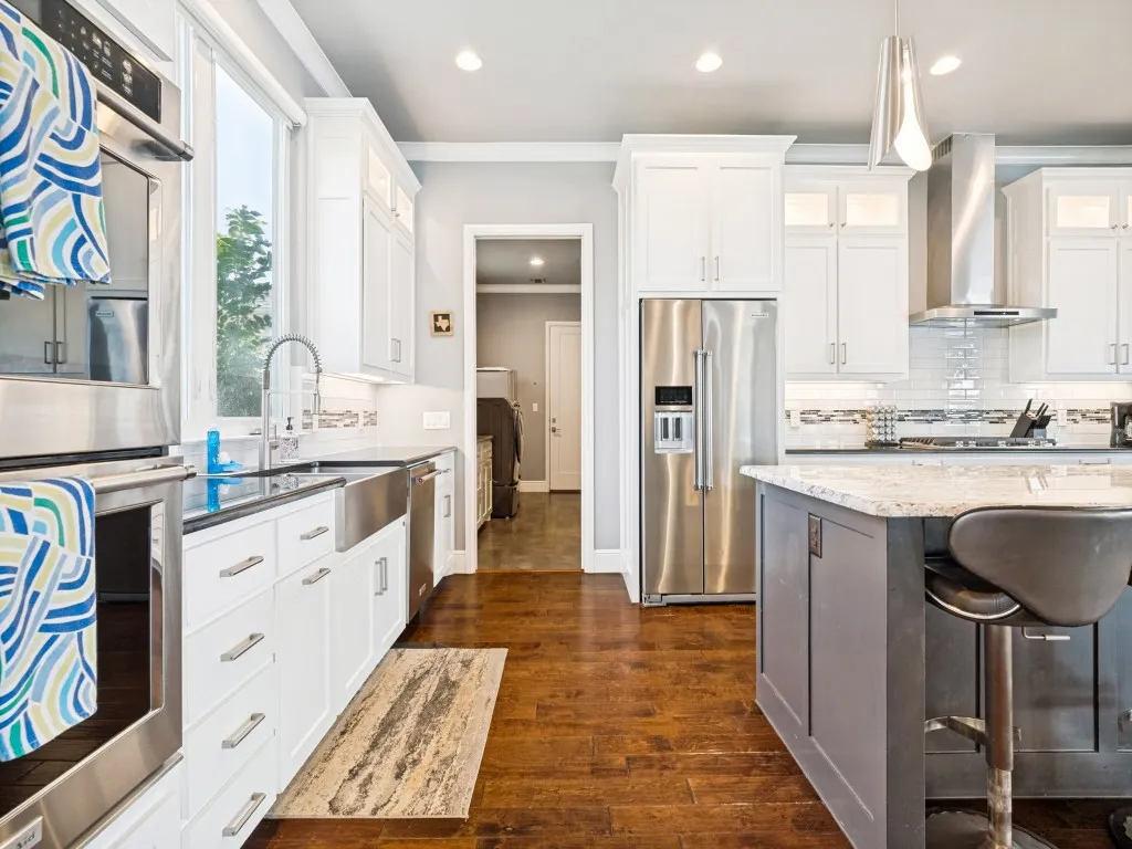 Single Family Residence For Sale in Hood County , 3416 Zanzibar Court, Granbury, Texas 76048, 3 Bedroom, 3 Bathroom, 4 Garage spaces, 2,670 Sqft, built in 2017, mls#21349132, Real Estate Agent in Granbury, Homes For Sale in Hood county, Homes For Sale in Granbury, Realtor in Granbury Texas, Real Estate Brokerage Independent Realty Texas, Luminita Cordes Realtor