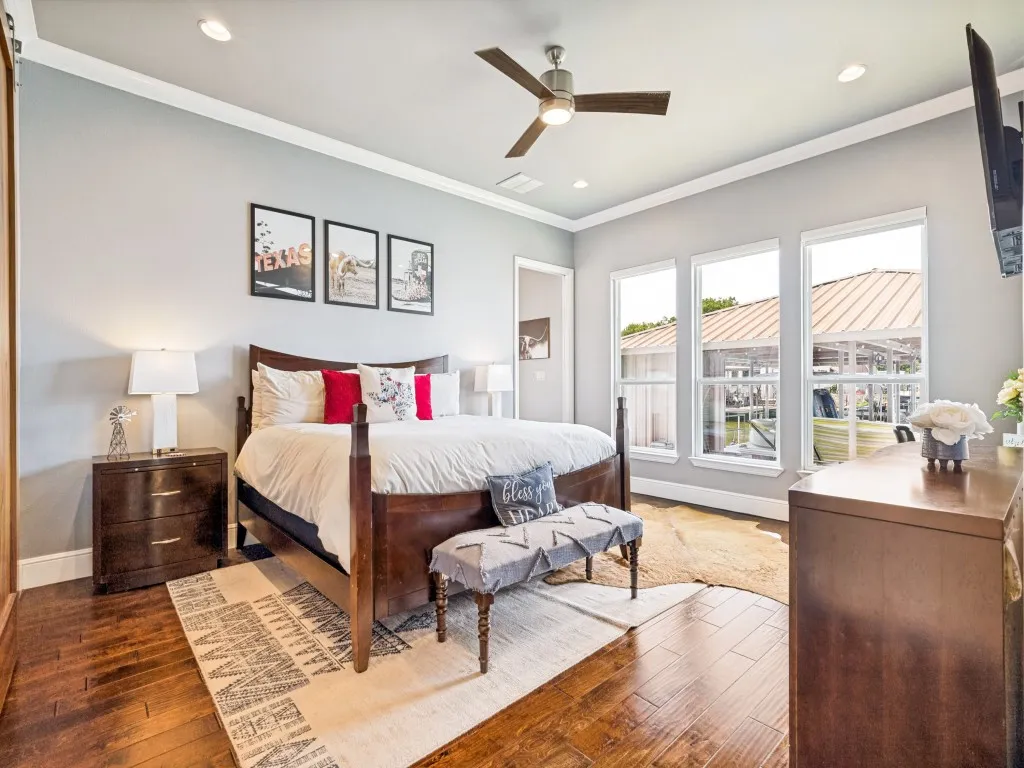Single Family Residence For Sale in Hood County , 3416 Zanzibar Court, Granbury, Texas 76048, 3 Bedroom, 3 Bathroom, 4 Garage spaces, 2,670 Sqft, built in 2017, mls#21349132, Real Estate Agent in Granbury, Homes For Sale in Hood county, Homes For Sale in Granbury, Realtor in Granbury Texas, Real Estate Brokerage Independent Realty Texas, Luminita Cordes Realtor