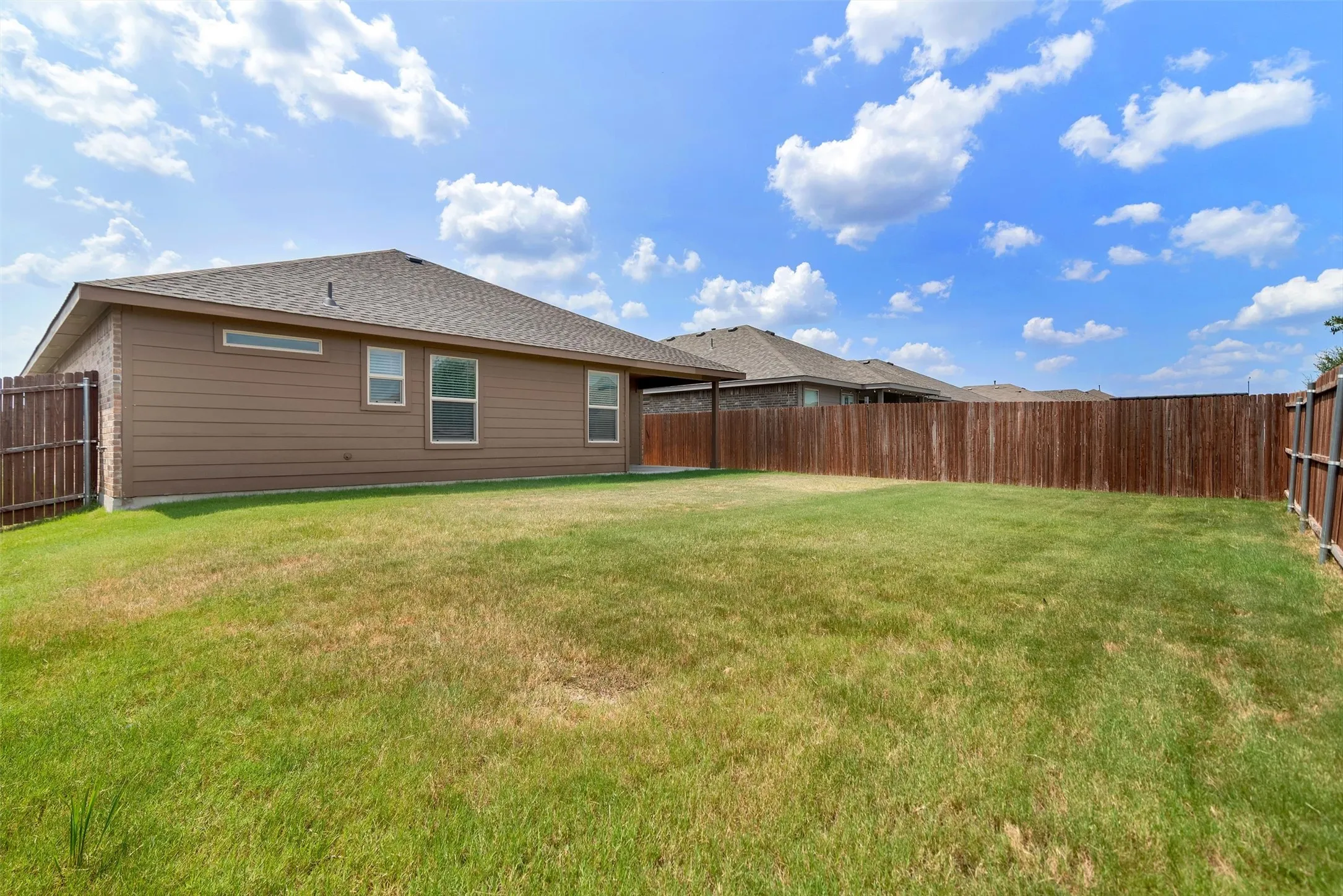 Single Family Residence For Sale in Tarrant County , 2125 Chesnee Road, Fort Worth, Texas 76108, 4 Bedroom, 2 Bathroom, 2 Garage spaces, 1,788 Sqft, built in 2021, mls#21352800, Real Estate Agent in Fort Worth, Homes For Sale in Tarrant county, Homes For Sale in Fort Worth, Realtor in Fort Worth Texas, Real Estate Brokerage Independent Realty Texas, Luminita Cordes Realtor