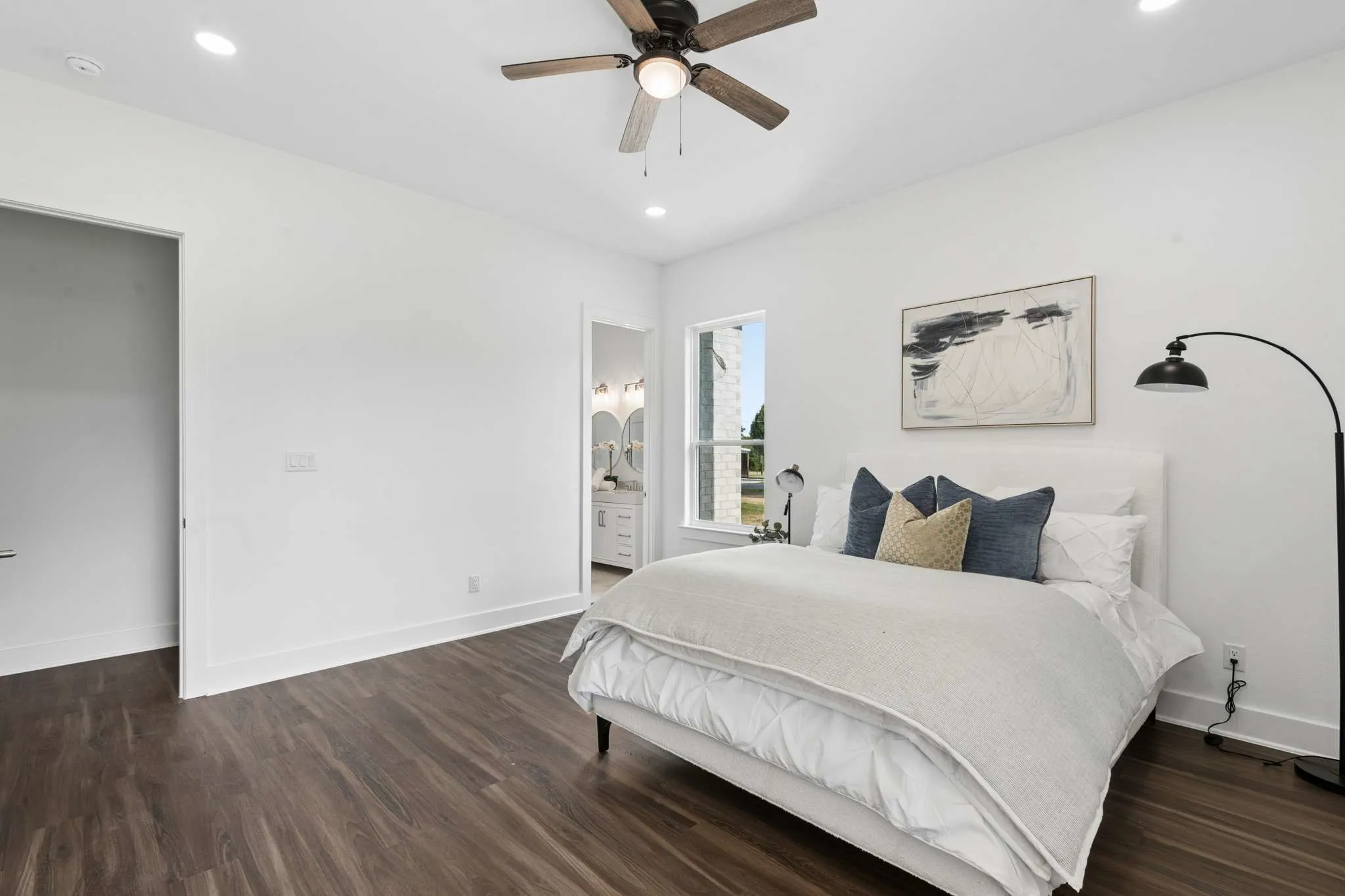 Single Family Residence For Sale in Wise County , 126 Port O Call Court, Runaway Bay, Texas 76426, 3 Bedroom, 4 Bathroom, 2 Garage spaces, 2,073 Sqft, built in 2026, mls#21351823, Real Estate Agent in Runaway Bay, Homes For Sale in Wise county, Homes For Sale in Runaway Bay, Realtor in Runaway Bay Texas, Real Estate Brokerage Independent Realty Texas, Luminita Cordes Realtor