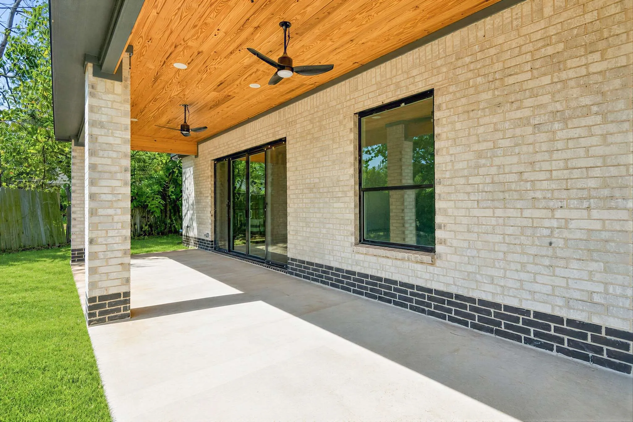 Single Family Residence For Sale in Wise County , 126 Port O Call Court, Runaway Bay, Texas 76426, 3 Bedroom, 4 Bathroom, 2 Garage spaces, 2,073 Sqft, built in 2026, mls#21351823, Real Estate Agent in Runaway Bay, Homes For Sale in Wise county, Homes For Sale in Runaway Bay, Realtor in Runaway Bay Texas, Real Estate Brokerage Independent Realty Texas, Luminita Cordes Realtor