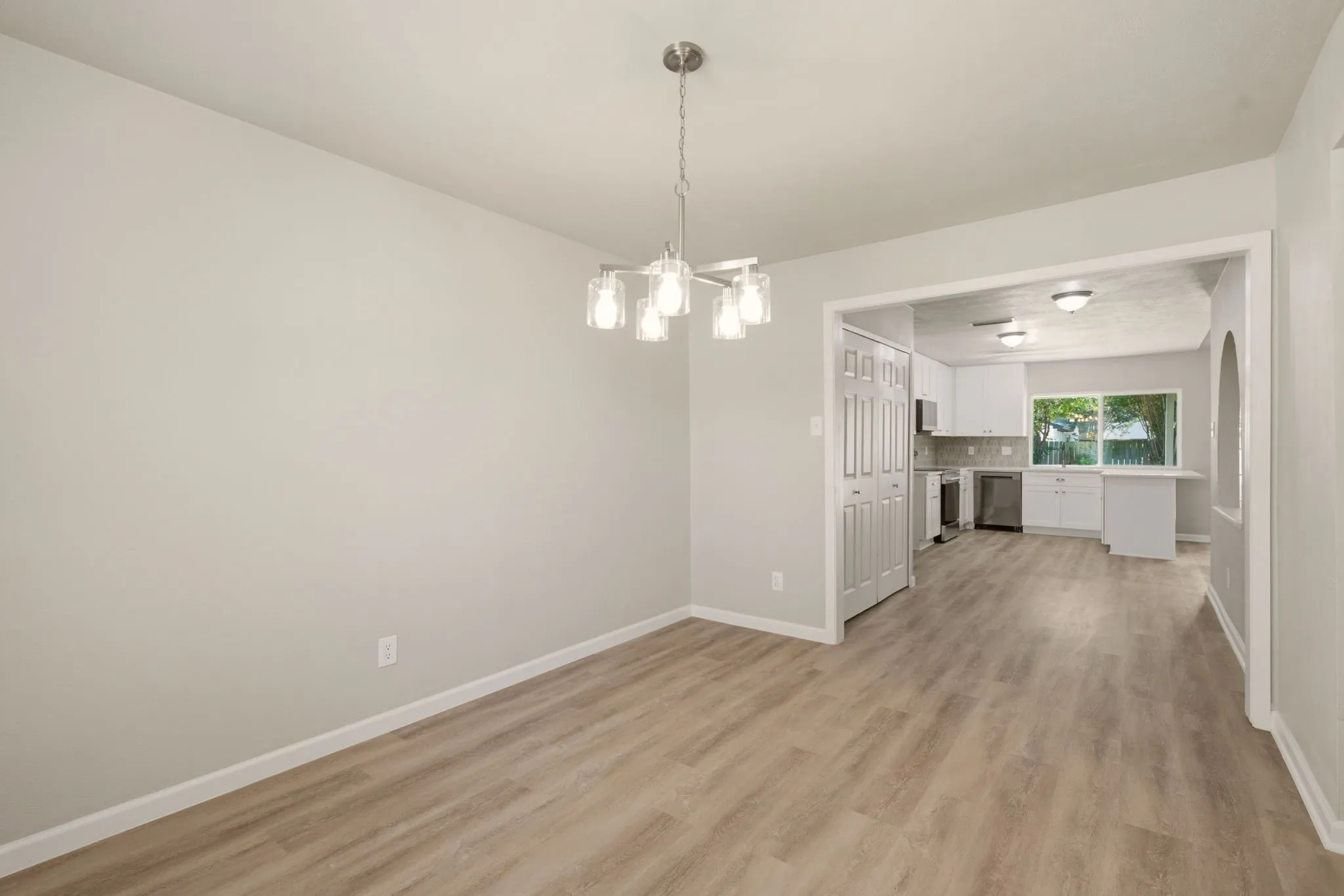 Single Family Residence For Rent in Collin County , 1616 Stockton Trail, Plano, Texas 75023, 4 Bedroom, 2 Bathroom, 2 Garage spaces, 1,783 Sqft, built in 1978, mls#21353052, Real Estate Agent in Plano, Homes For Rent in Collin county, Homes For Rent in Plano, Realtor in Plano Texas, Real Estate Brokerage Independent Realty Texas, Luminita Cordes Realtor