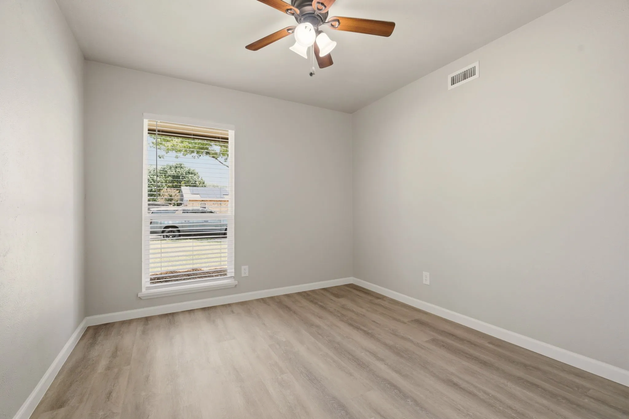 Single Family Residence For Rent in Collin County , 1616 Stockton Trail, Plano, Texas 75023, 4 Bedroom, 2 Bathroom, 2 Garage spaces, 1,783 Sqft, built in 1978, mls#21353052, Real Estate Agent in Plano, Homes For Rent in Collin county, Homes For Rent in Plano, Realtor in Plano Texas, Real Estate Brokerage Independent Realty Texas, Luminita Cordes Realtor