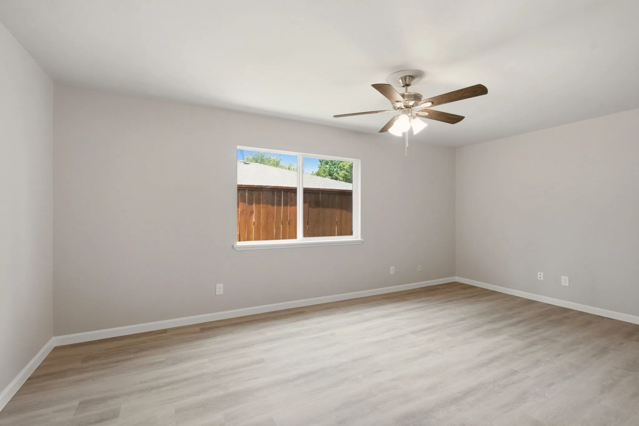 Single Family Residence For Rent in Collin County , 1616 Stockton Trail, Plano, Texas 75023, 4 Bedroom, 2 Bathroom, 2 Garage spaces, 1,783 Sqft, built in 1978, mls#21353052, Real Estate Agent in Plano, Homes For Rent in Collin county, Homes For Rent in Plano, Realtor in Plano Texas, Real Estate Brokerage Independent Realty Texas, Luminita Cordes Realtor