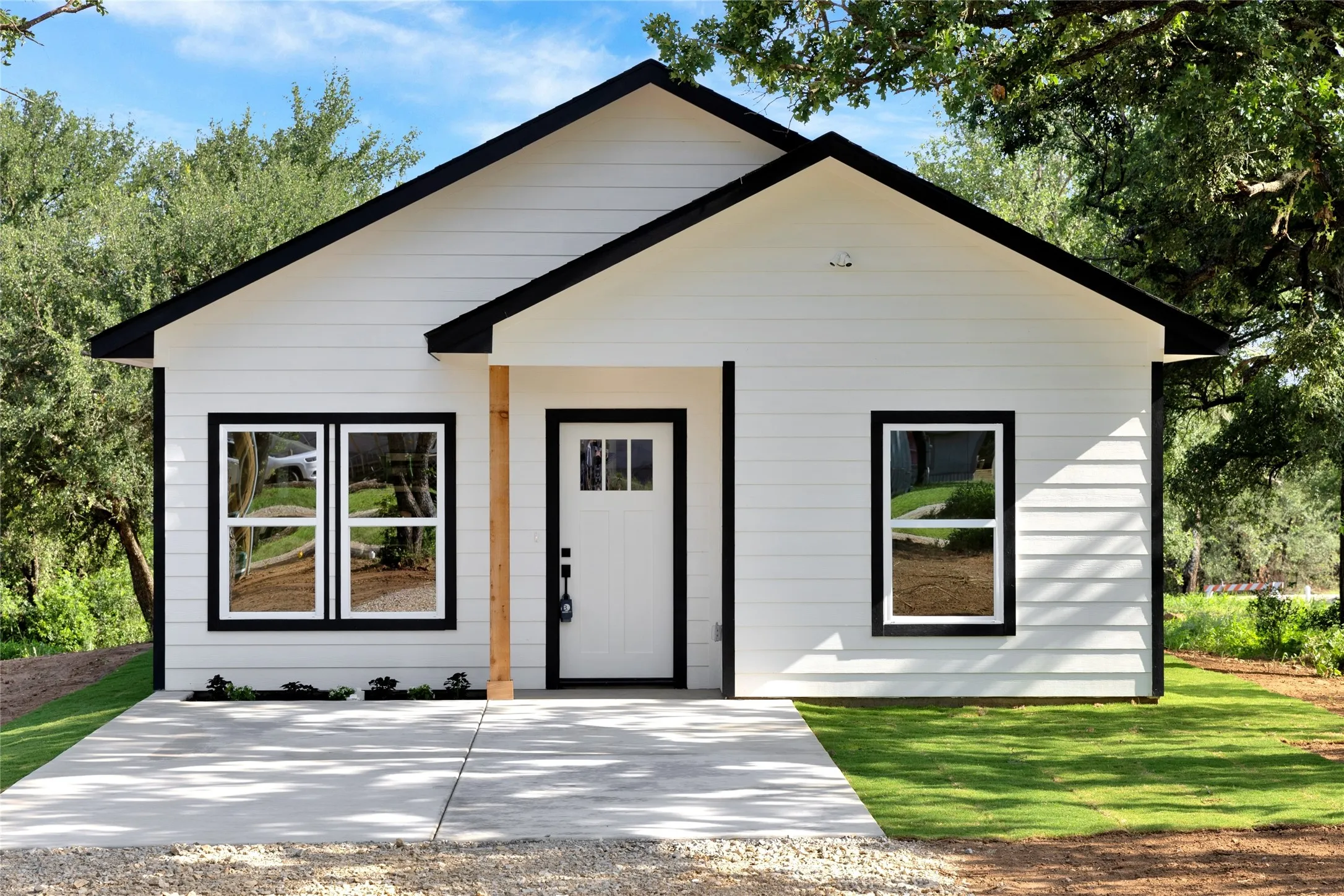 Single Family Residence For Sale in Palo Pinto County , 813 SW 28th Street, Mineral Wells, Texas 76067, 3 Bedrooms, 2 Bathrooms, Garage spaces, 1,120 Sqft, built in 2026, Price $209,999, mls#21352927, Real Estate Agent in Mineral Wells, Homes For Sale in Palo Pinto county, Homes For Sale in Mineral Wells, Realtor in Mineral Wells Texas, Real Estate Brokerage Independent Realty Texas, Luminita Cordes Realtor