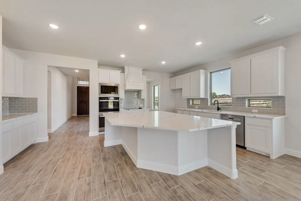 Single Family Residence For Sale in Denton County , 7011 Lilly Lane, Sanger, Texas 76266, 5 Bedroom, 4 Bathroom, 3 Garage spaces, 3,360 Sqft, built in 2026, mls#21353076, Real Estate Agent in Sanger, Homes For Sale in Denton county, Homes For Sale in Sanger, Realtor in Sanger Texas, Real Estate Brokerage Independent Realty Texas, Luminita Cordes Realtor
