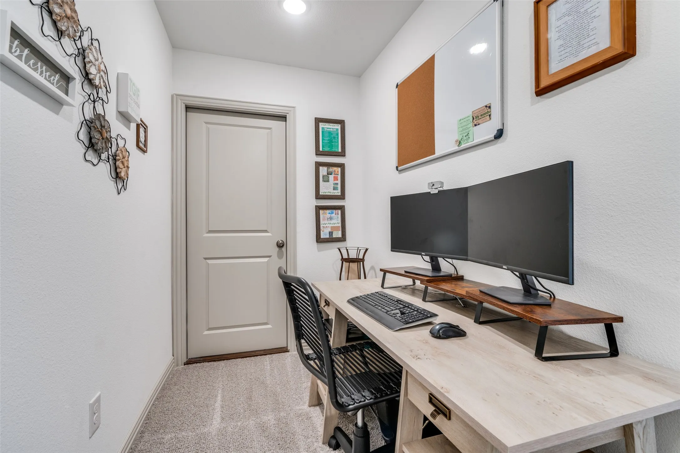Townhouse For Rent in Dallas County , 7139 Buchanan, Grand Prairie, Texas 75054, 3 Bedroom, 3 Bathroom, 2 Garage spaces, 2,257 Sqft, built in 2023, mls#21345217, Real Estate Agent in Grand Prairie, Homes For Rent in Dallas county, Homes For Rent in Grand Prairie, Realtor in Grand Prairie Texas, Real Estate Brokerage Independent Realty Texas, Luminita Cordes Realtor