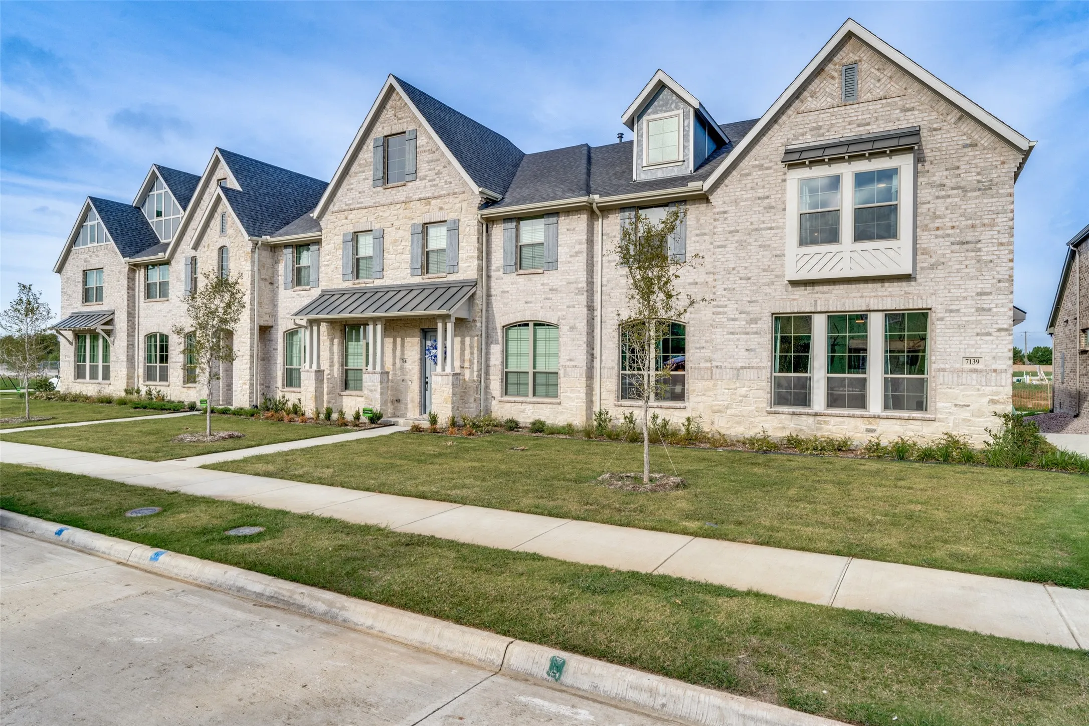 Townhouse For Rent in Dallas County , 7139 Buchanan, Grand Prairie, Texas 75054, 3 Bedroom, 3 Bathroom, 2 Garage spaces, 2,257 Sqft, built in 2023, mls#21345217, Real Estate Agent in Grand Prairie, Homes For Rent in Dallas county, Homes For Rent in Grand Prairie, Realtor in Grand Prairie Texas, Real Estate Brokerage Independent Realty Texas, Luminita Cordes Realtor