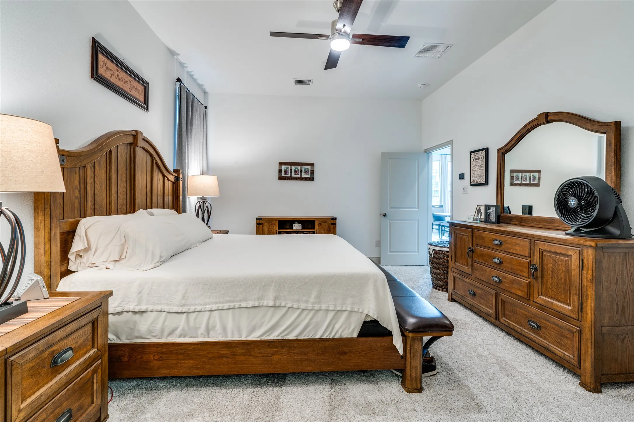 Townhouse For Rent in Dallas County , 7139 Buchanan, Grand Prairie, Texas 75054, 3 Bedroom, 3 Bathroom, 2 Garage spaces, 2,257 Sqft, built in 2023, mls#21345217, Real Estate Agent in Grand Prairie, Homes For Rent in Dallas county, Homes For Rent in Grand Prairie, Realtor in Grand Prairie Texas, Real Estate Brokerage Independent Realty Texas, Luminita Cordes Realtor