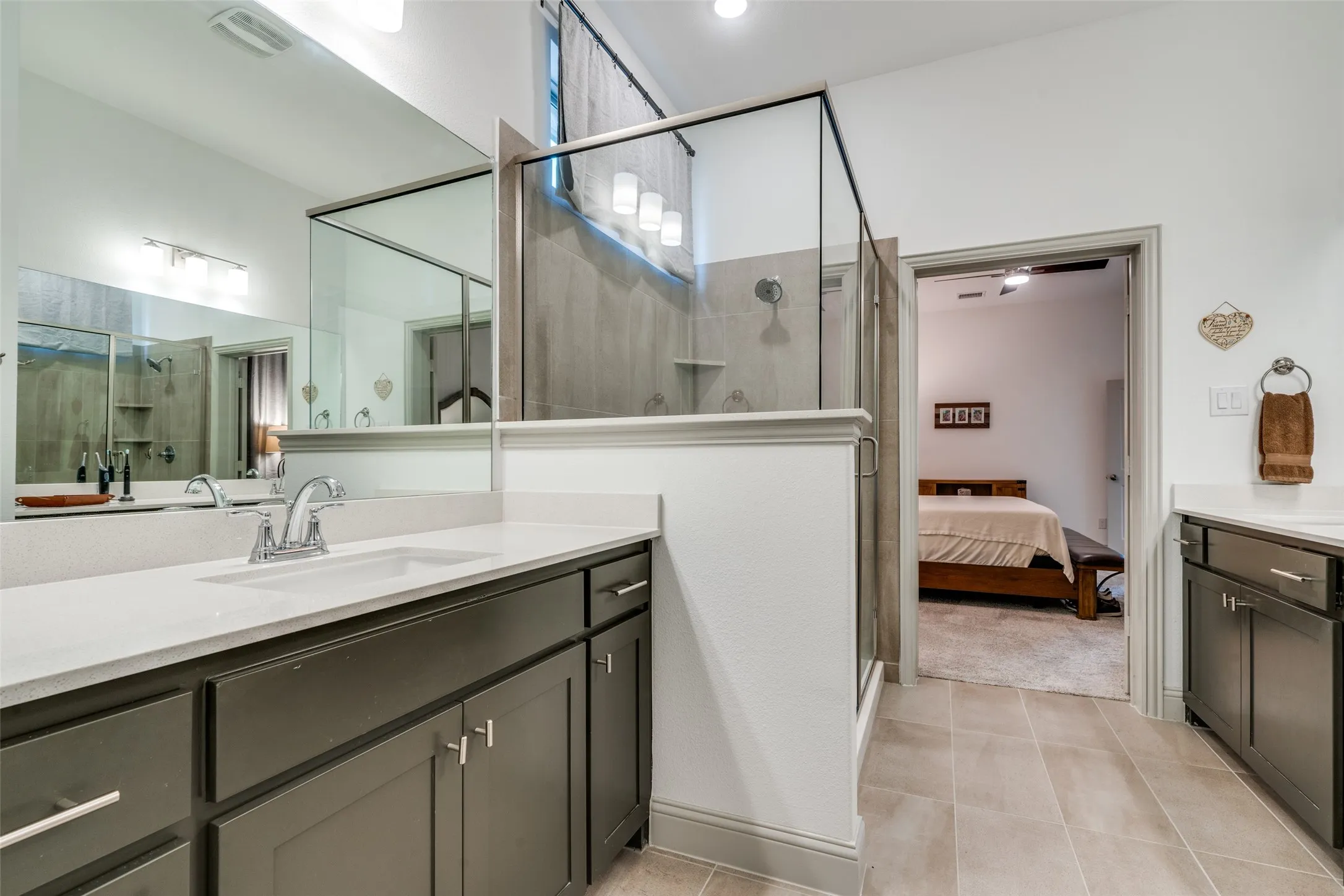 Townhouse For Rent in Dallas County , 7139 Buchanan, Grand Prairie, Texas 75054, 3 Bedroom, 3 Bathroom, 2 Garage spaces, 2,257 Sqft, built in 2023, mls#21345217, Real Estate Agent in Grand Prairie, Homes For Rent in Dallas county, Homes For Rent in Grand Prairie, Realtor in Grand Prairie Texas, Real Estate Brokerage Independent Realty Texas, Luminita Cordes Realtor