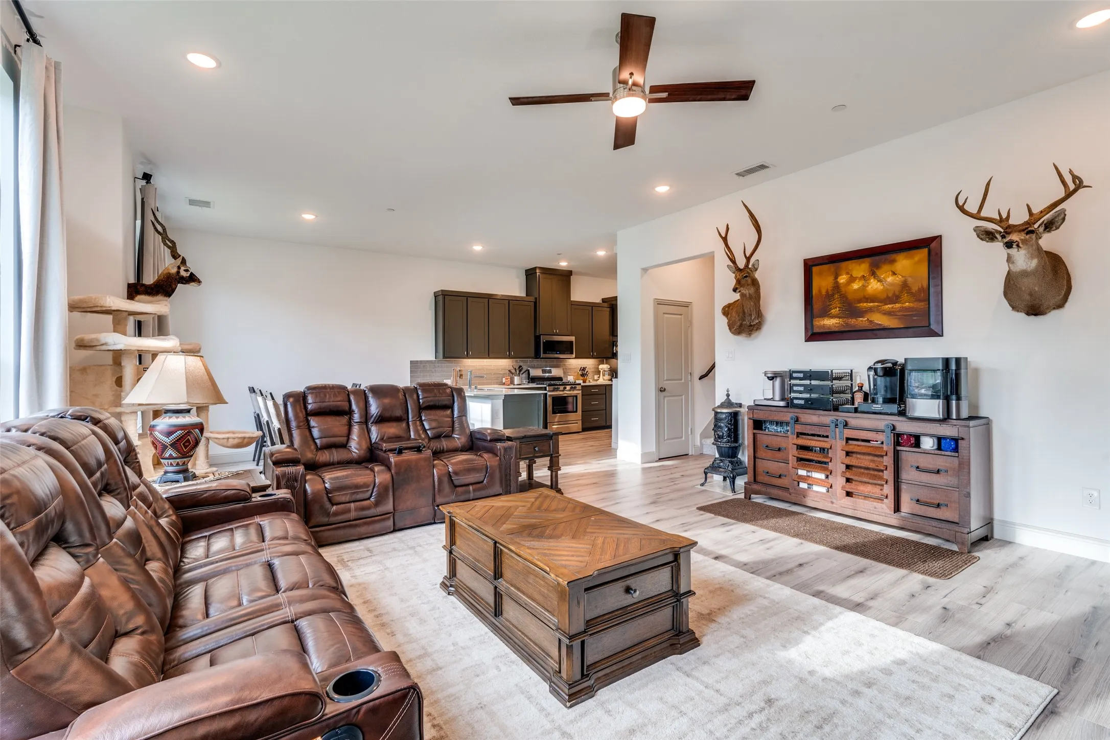 Townhouse For Rent in Dallas County , 7139 Buchanan, Grand Prairie, Texas 75054, 3 Bedroom, 3 Bathroom, 2 Garage spaces, 2,257 Sqft, built in 2023, mls#21345217, Real Estate Agent in Grand Prairie, Homes For Rent in Dallas county, Homes For Rent in Grand Prairie, Realtor in Grand Prairie Texas, Real Estate Brokerage Independent Realty Texas, Luminita Cordes Realtor