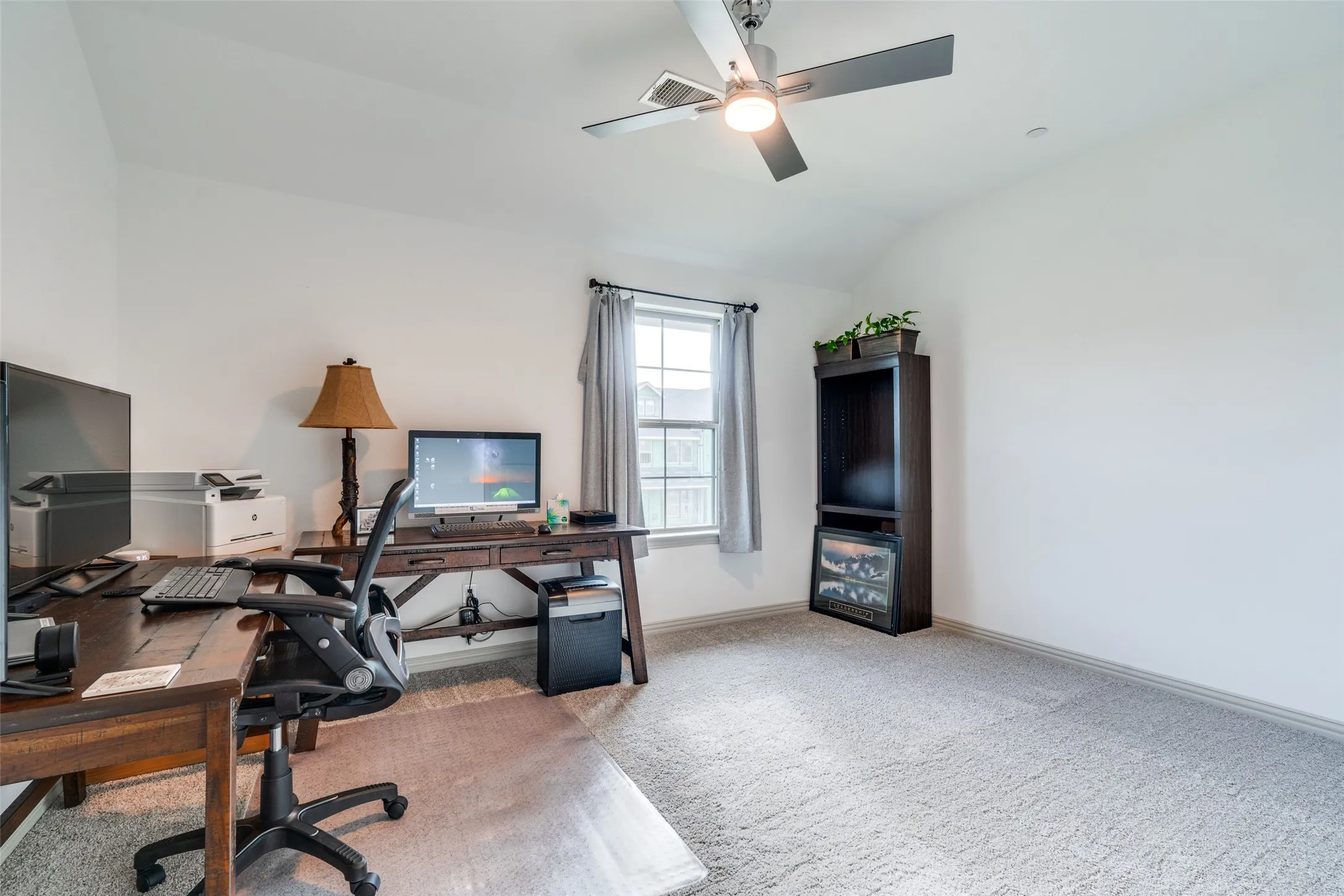 Townhouse For Rent in Dallas County , 7139 Buchanan, Grand Prairie, Texas 75054, 3 Bedroom, 3 Bathroom, 2 Garage spaces, 2,257 Sqft, built in 2023, mls#21345217, Real Estate Agent in Grand Prairie, Homes For Rent in Dallas county, Homes For Rent in Grand Prairie, Realtor in Grand Prairie Texas, Real Estate Brokerage Independent Realty Texas, Luminita Cordes Realtor