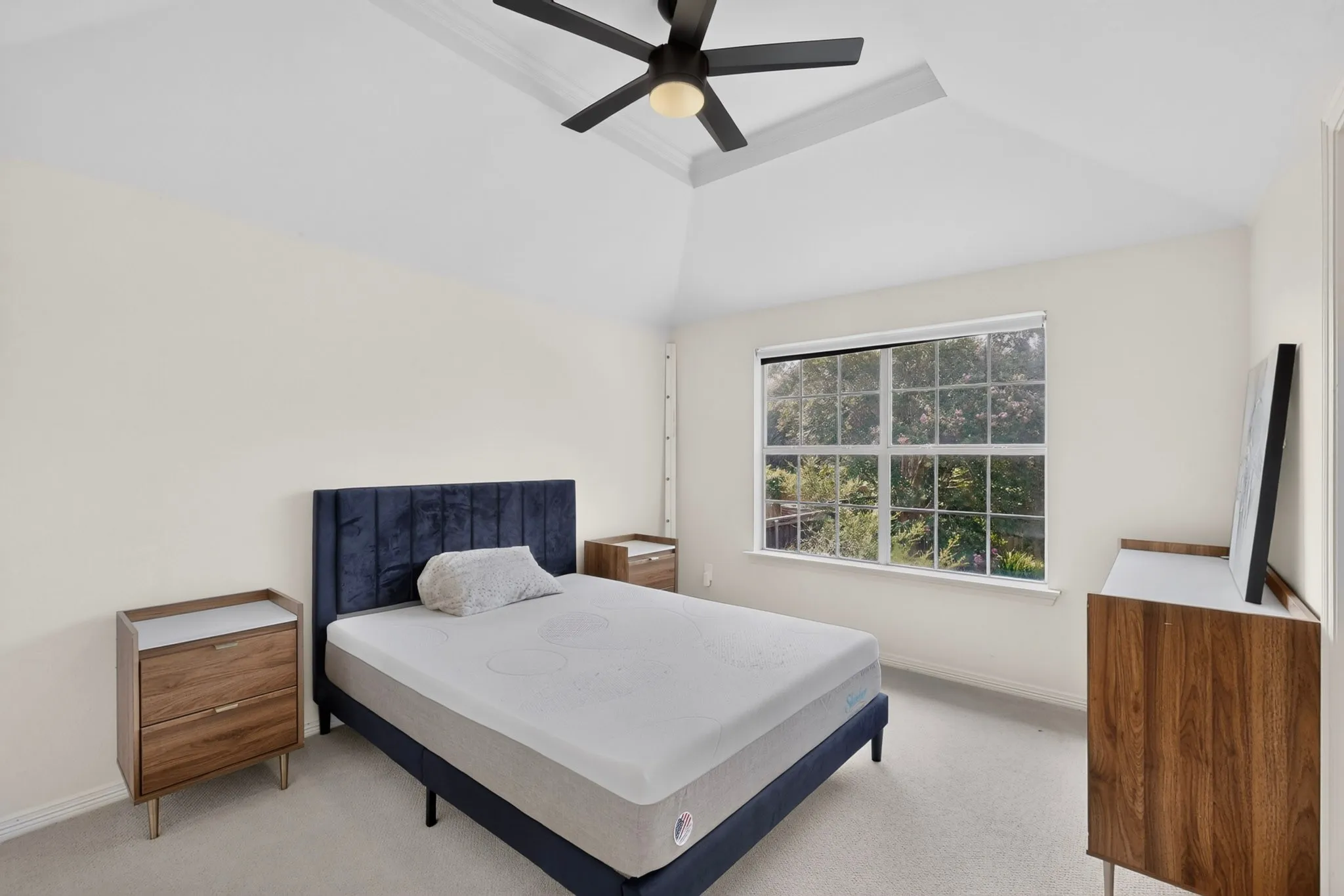 Single Family Residence For Sale in Dallas County , 2120 Valley View Drive, Cedar Hill, Texas 75104, 5 Bedroom, 4 Bathroom, 1 Garage spaces, 3,246 Sqft, built in 1990, mls#21348849, Real Estate Agent in Cedar Hill, Homes For Sale in Dallas county, Homes For Sale in Cedar Hill, Realtor in Cedar Hill Texas, Real Estate Brokerage Independent Realty Texas, Luminita Cordes Realtor