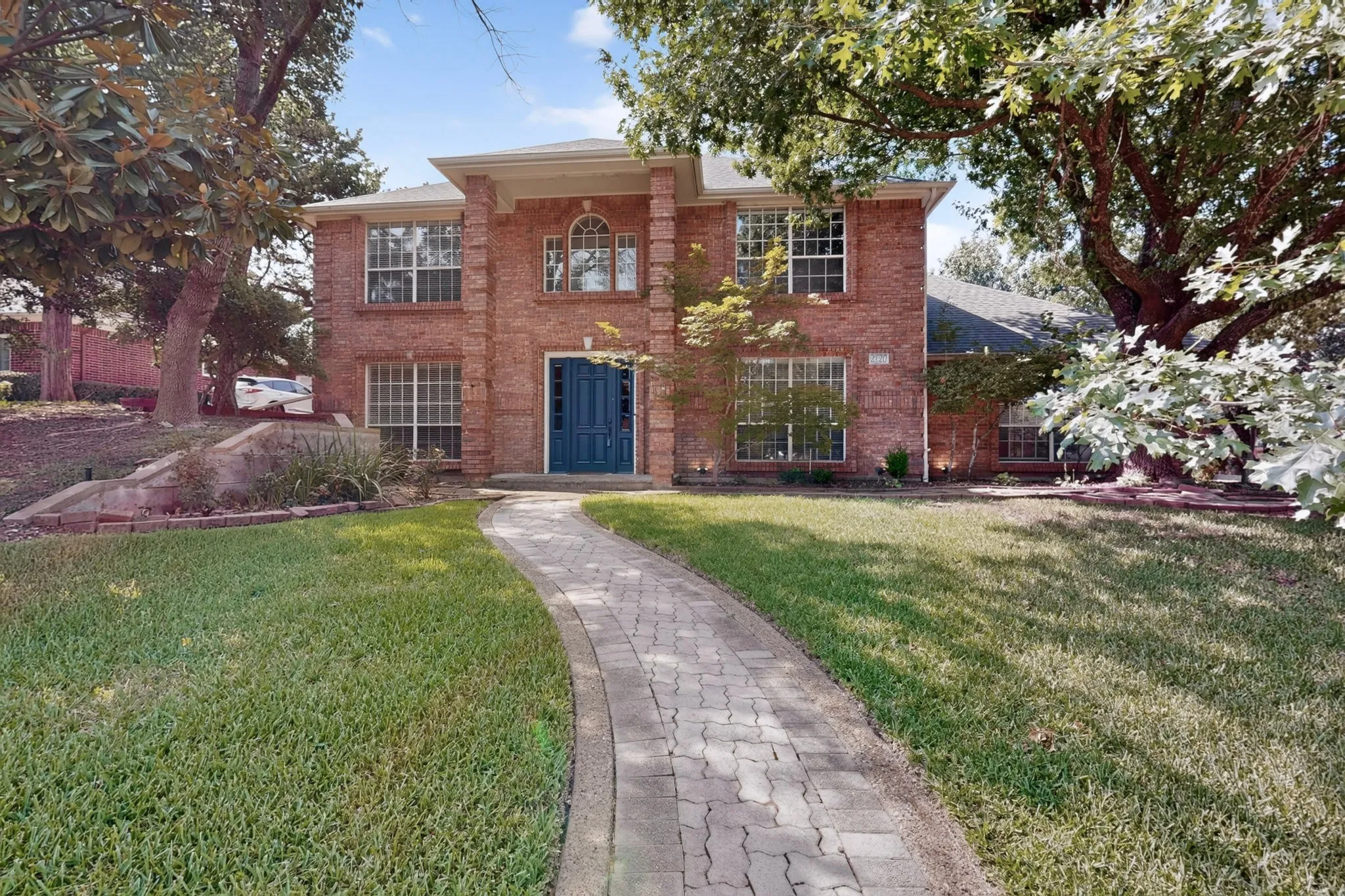 Single Family Residence For Sale in Dallas County , 2120 Valley View Drive, Cedar Hill, Texas 75104, 5 Bedroom, 4 Bathroom, 1 Garage spaces, 3,246 Sqft, built in 1990, mls#21348849, Real Estate Agent in Cedar Hill, Homes For Sale in Dallas county, Homes For Sale in Cedar Hill, Realtor in Cedar Hill Texas, Real Estate Brokerage Independent Realty Texas, Luminita Cordes Realtor