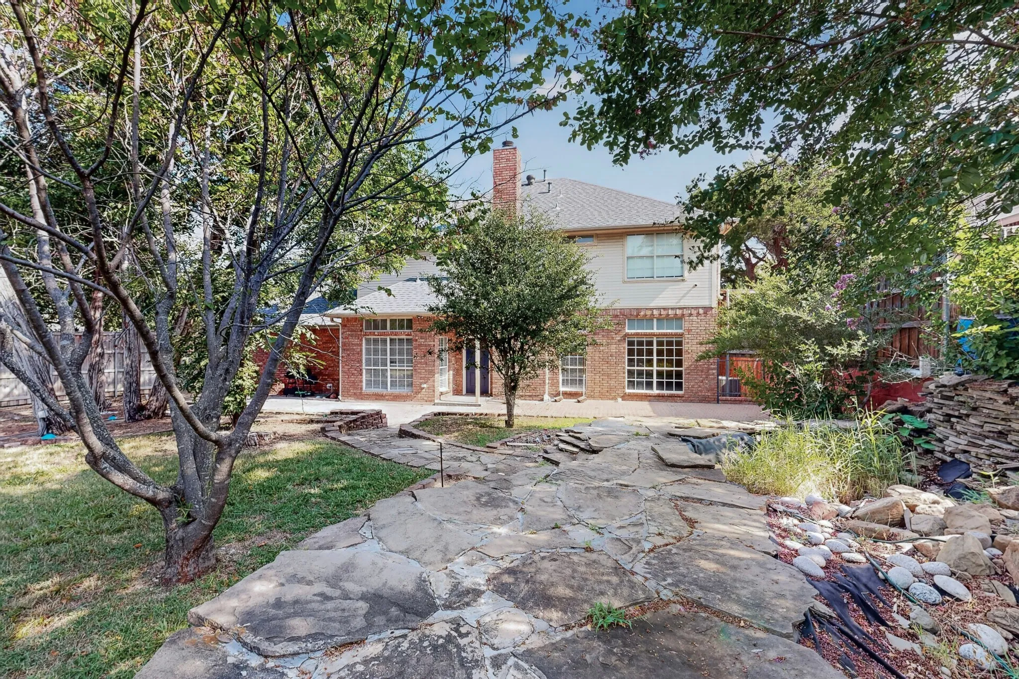 Single Family Residence For Sale in Dallas County , 2120 Valley View Drive, Cedar Hill, Texas 75104, 5 Bedroom, 4 Bathroom, 1 Garage spaces, 3,246 Sqft, built in 1990, mls#21348849, Real Estate Agent in Cedar Hill, Homes For Sale in Dallas county, Homes For Sale in Cedar Hill, Realtor in Cedar Hill Texas, Real Estate Brokerage Independent Realty Texas, Luminita Cordes Realtor