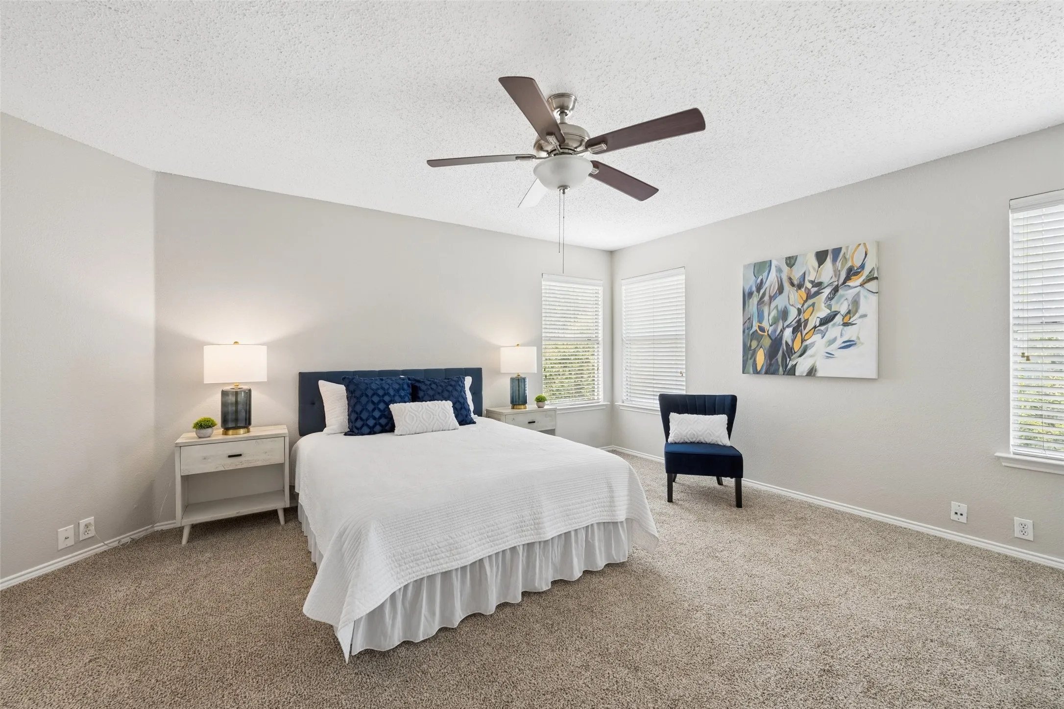 Single Family Residence For Sale in Tarrant County , 7020 Glenshire Drive, Arlington, Texas 76002, 4 Bedroom, 3 Bathroom, 2 Garage spaces, 2,040 Sqft, built in 1999, mls#21351553, Real Estate Agent in Arlington, Homes For Sale in Tarrant county, Homes For Sale in Arlington, Realtor in Arlington Texas, Real Estate Brokerage Independent Realty Texas, Luminita Cordes Realtor