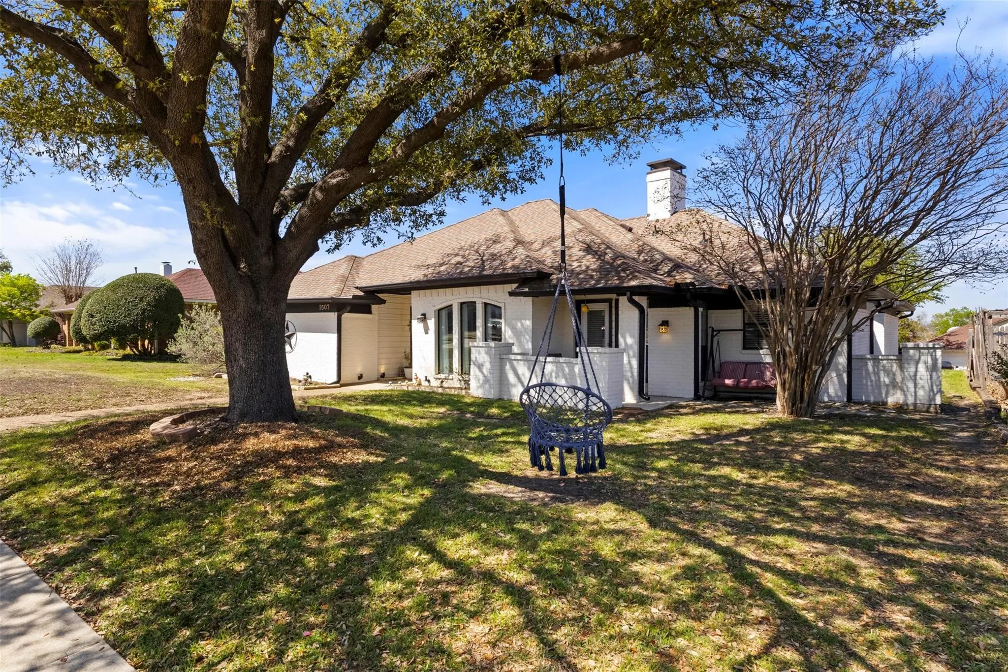 Single Family Residence For Sale in Denton County , 1507 Sugar Creek Drive, Carrollton, Texas 75007, 4 Bedrooms, 3 Bathrooms, 2 Garage spaces, 2,336 Sqft, built in 1983, Price $429,000, mls#21352889, Real Estate Agent in Carrollton, Homes For Sale in Denton county, Homes For Sale in Carrollton, Realtor in Carrollton Texas, Real Estate Brokerage Independent Realty Texas, Luminita Cordes Realtor