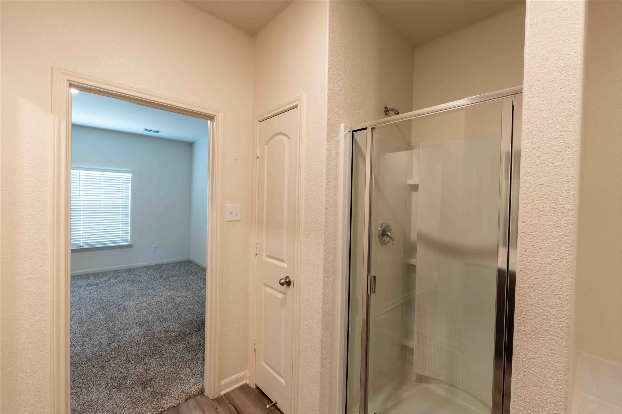 Single Family Residence For Sale in Denton County , 2014 Pondera Street, Ponder, Texas 76259, 4 Bedroom, 3 Bathroom, 2 Garage spaces, 2,054 Sqft, built in 2023, mls#21353082, Real Estate Agent in Ponder, Homes For Sale in Denton county, Homes For Sale in Ponder, Realtor in Ponder Texas, Real Estate Brokerage Independent Realty Texas, Luminita Cordes Realtor