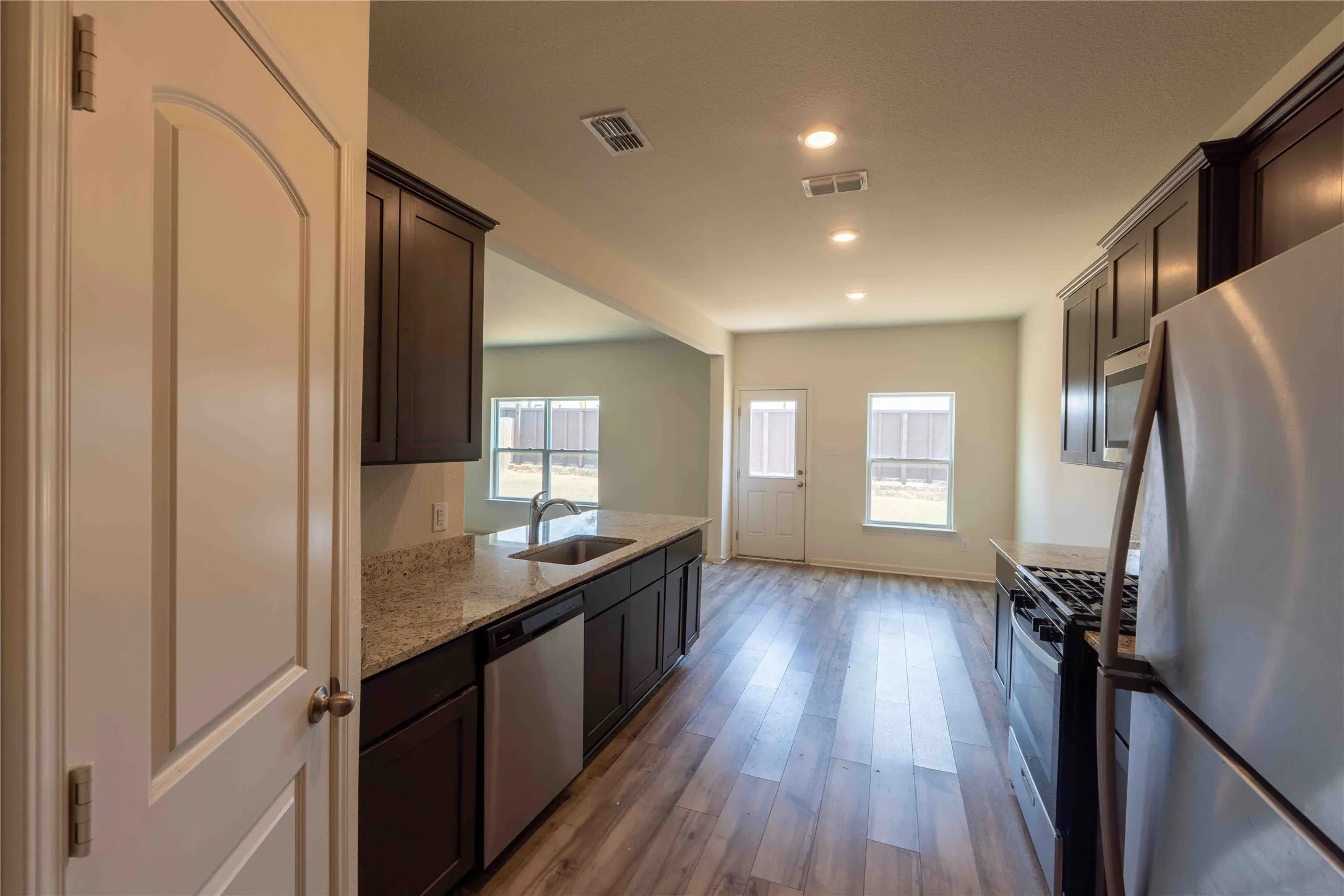 Single Family Residence For Sale in Denton County , 2014 Pondera Street, Ponder, Texas 76259, 4 Bedroom, 3 Bathroom, 2 Garage spaces, 2,054 Sqft, built in 2023, mls#21353082, Real Estate Agent in Ponder, Homes For Sale in Denton county, Homes For Sale in Ponder, Realtor in Ponder Texas, Real Estate Brokerage Independent Realty Texas, Luminita Cordes Realtor